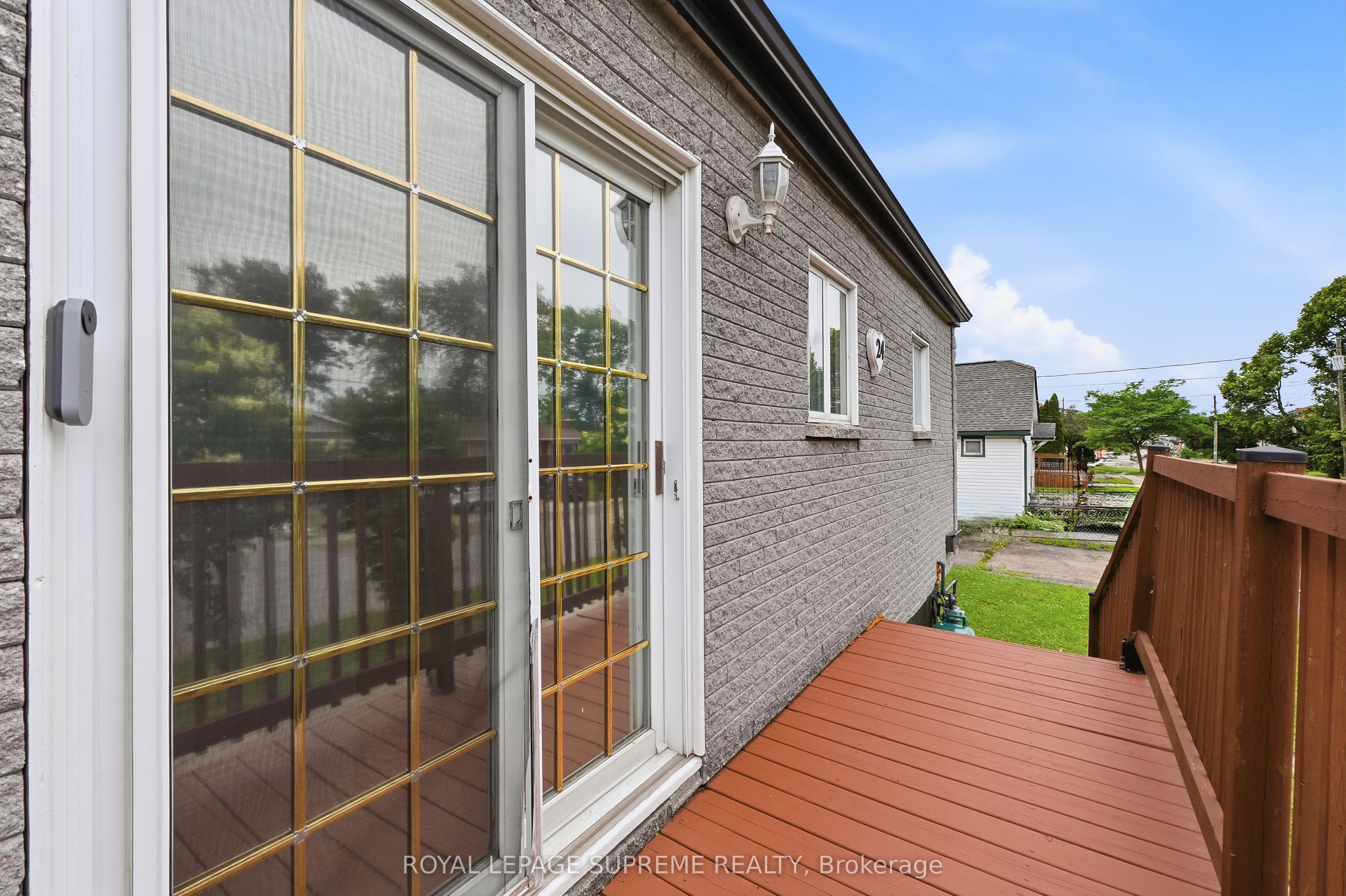 24 Alexandra Boulevard, St. Catharines, ON L2P 1J7 photo 2