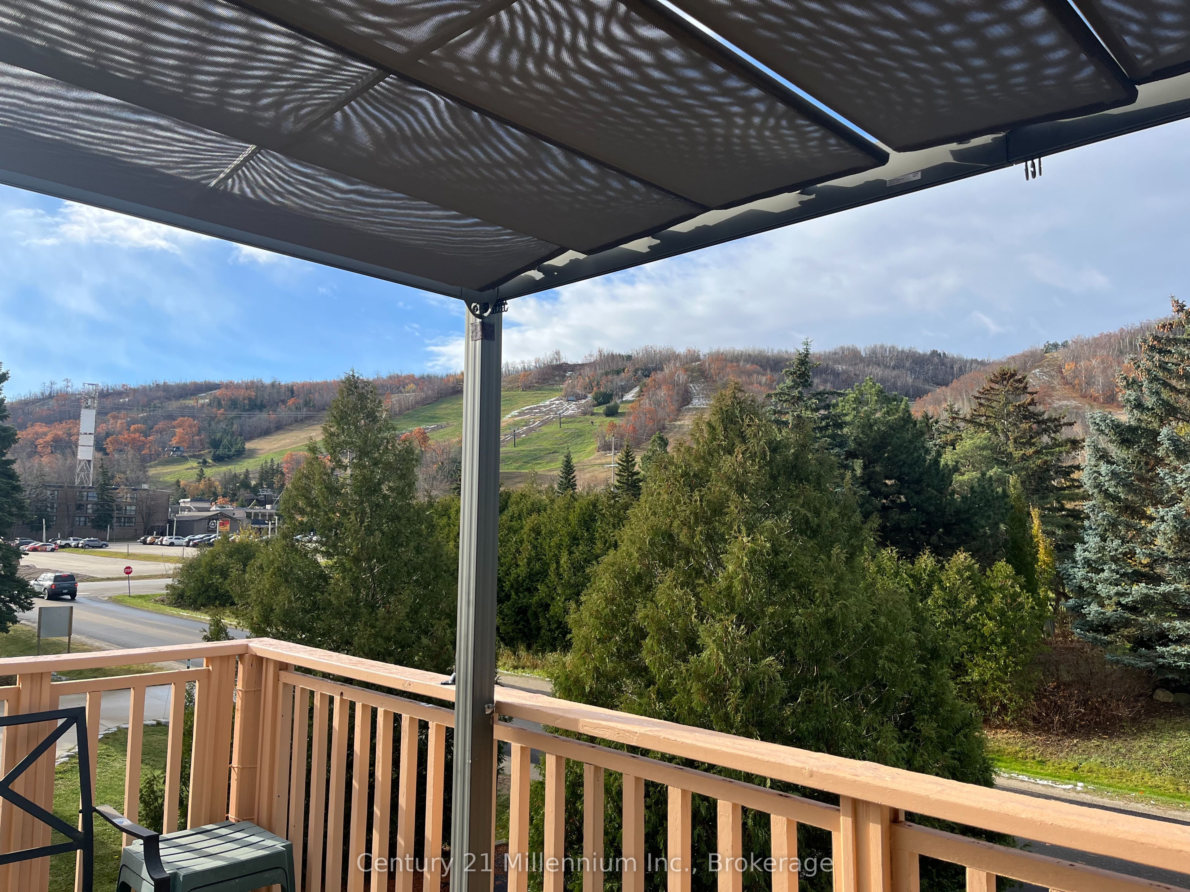 130 Pioneer Lane, Blue Mountains, ON L9Y 0M7 photo 3