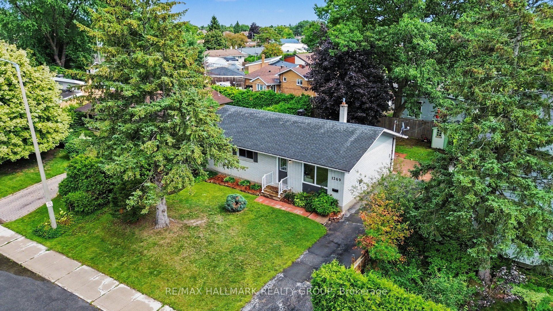 1369 Duford Drive, Orleans - Cumberland and Area, ON K1E 1E3 photo 2