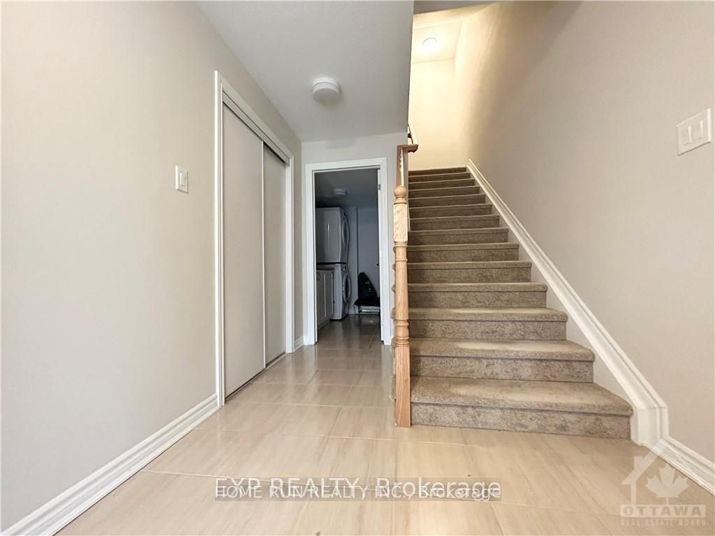 229 ATIMA Circle, Barrhaven, ON K2J 6T3 photo 3