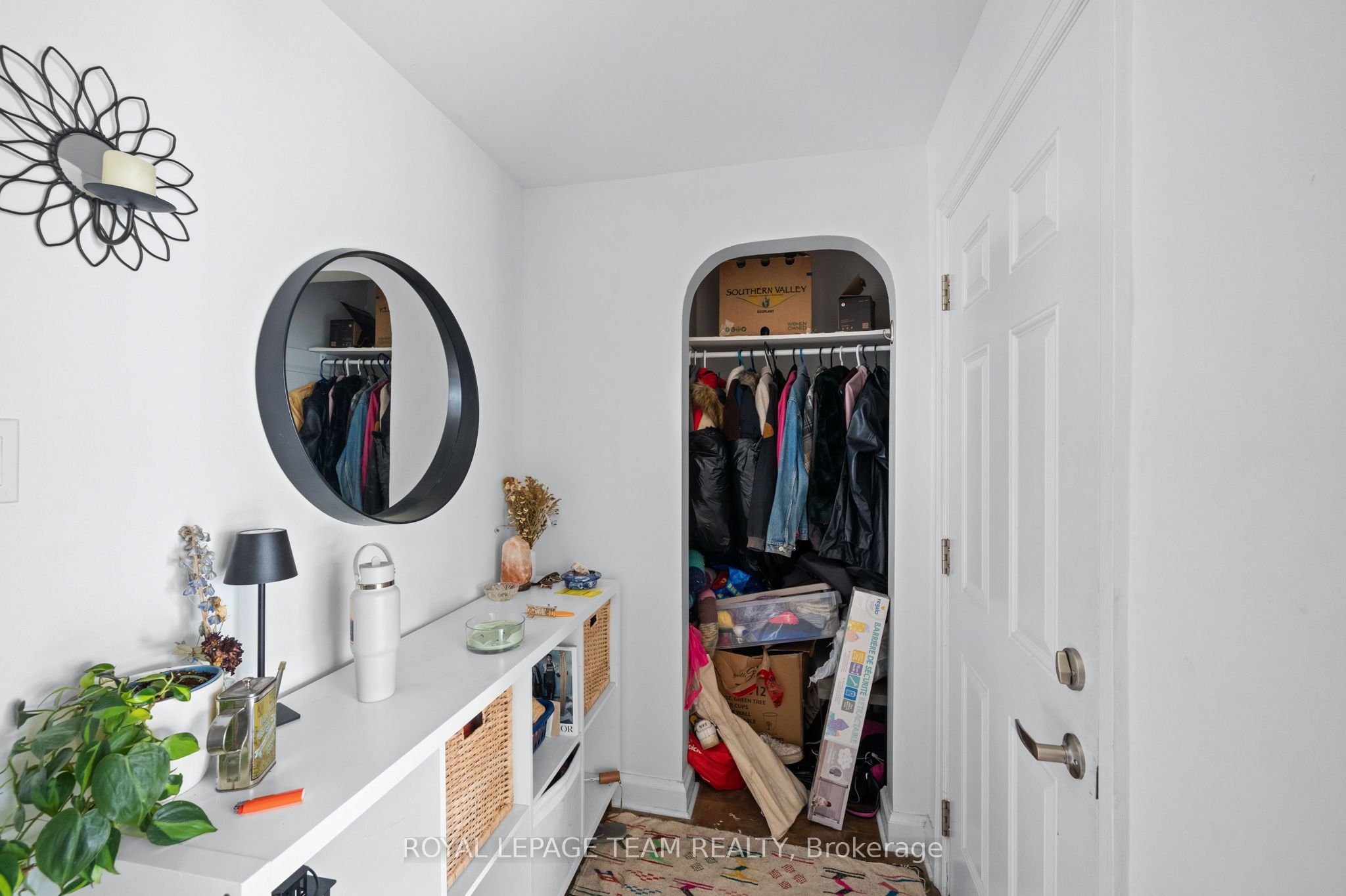 331 Flora Street, Ottawa Centre, ON K1R 5S1 photo 5