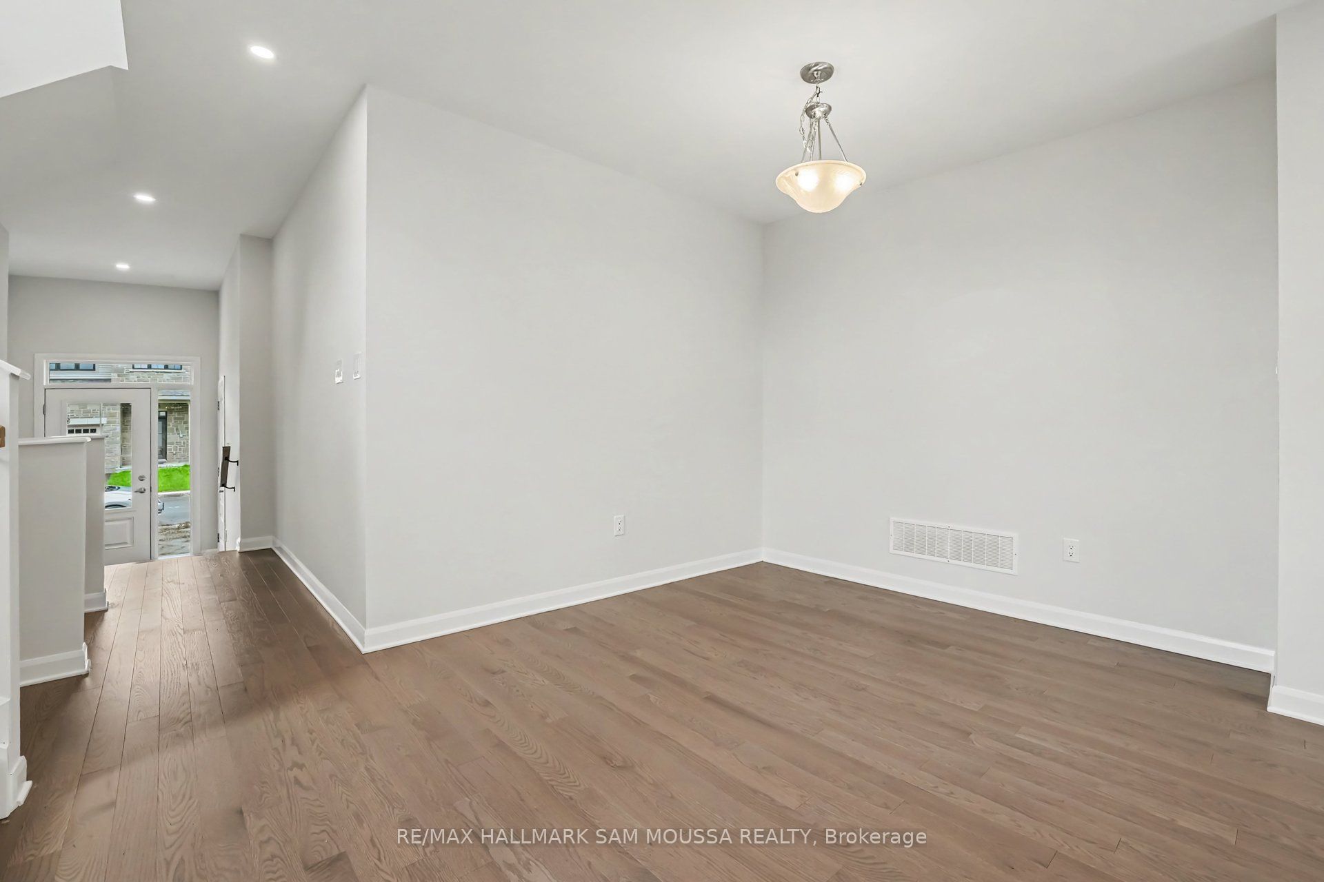 886 Eileen Vollick Crescent, Kanata, ON K2W 0M8 photo 5