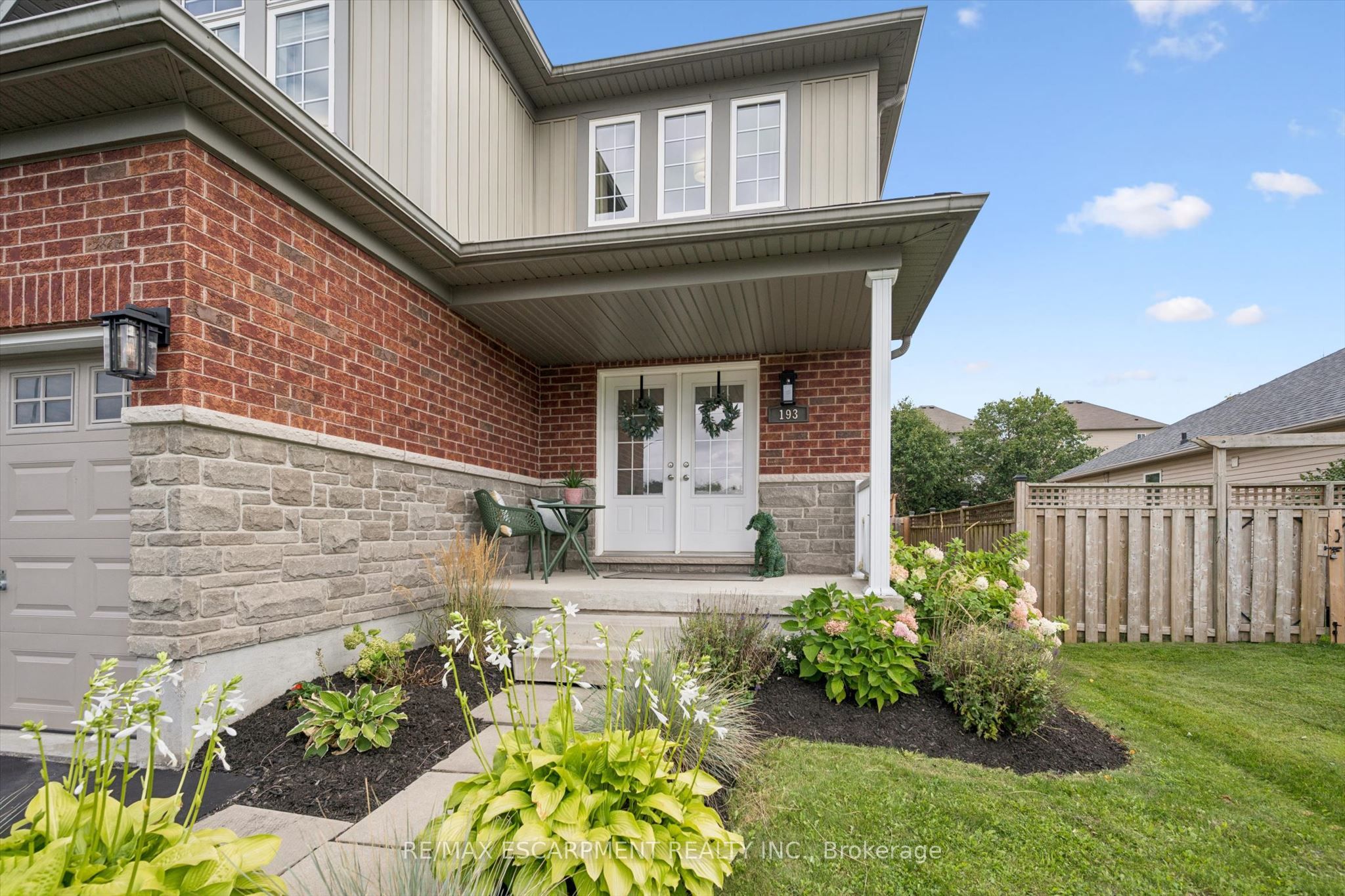 193 Hilltop Drive, North Dumfries, ON N0B 1E0 photo 3
