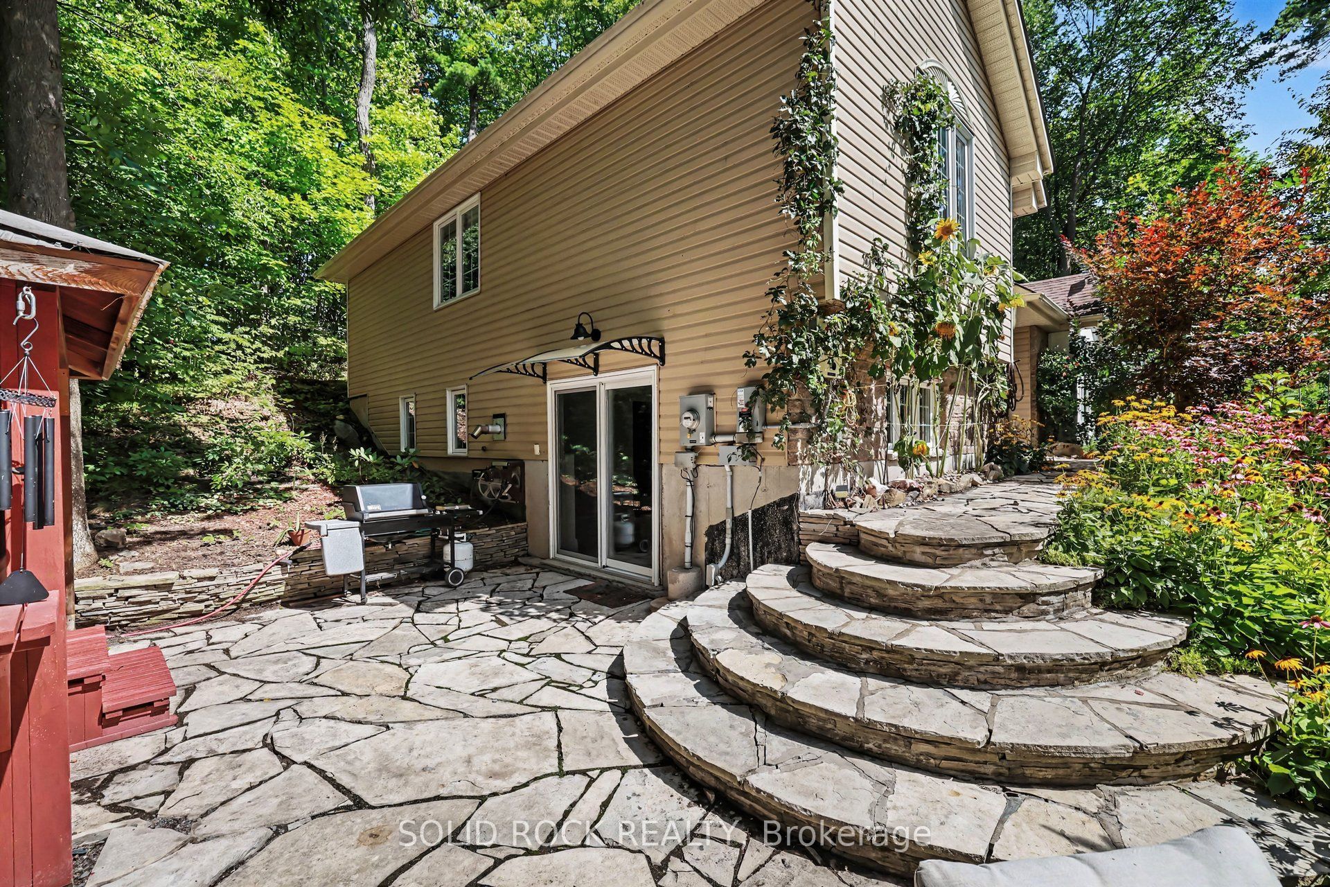 712 Flat Rapids Road, McNab/Braeside, ON K7S 3G8 photo 3