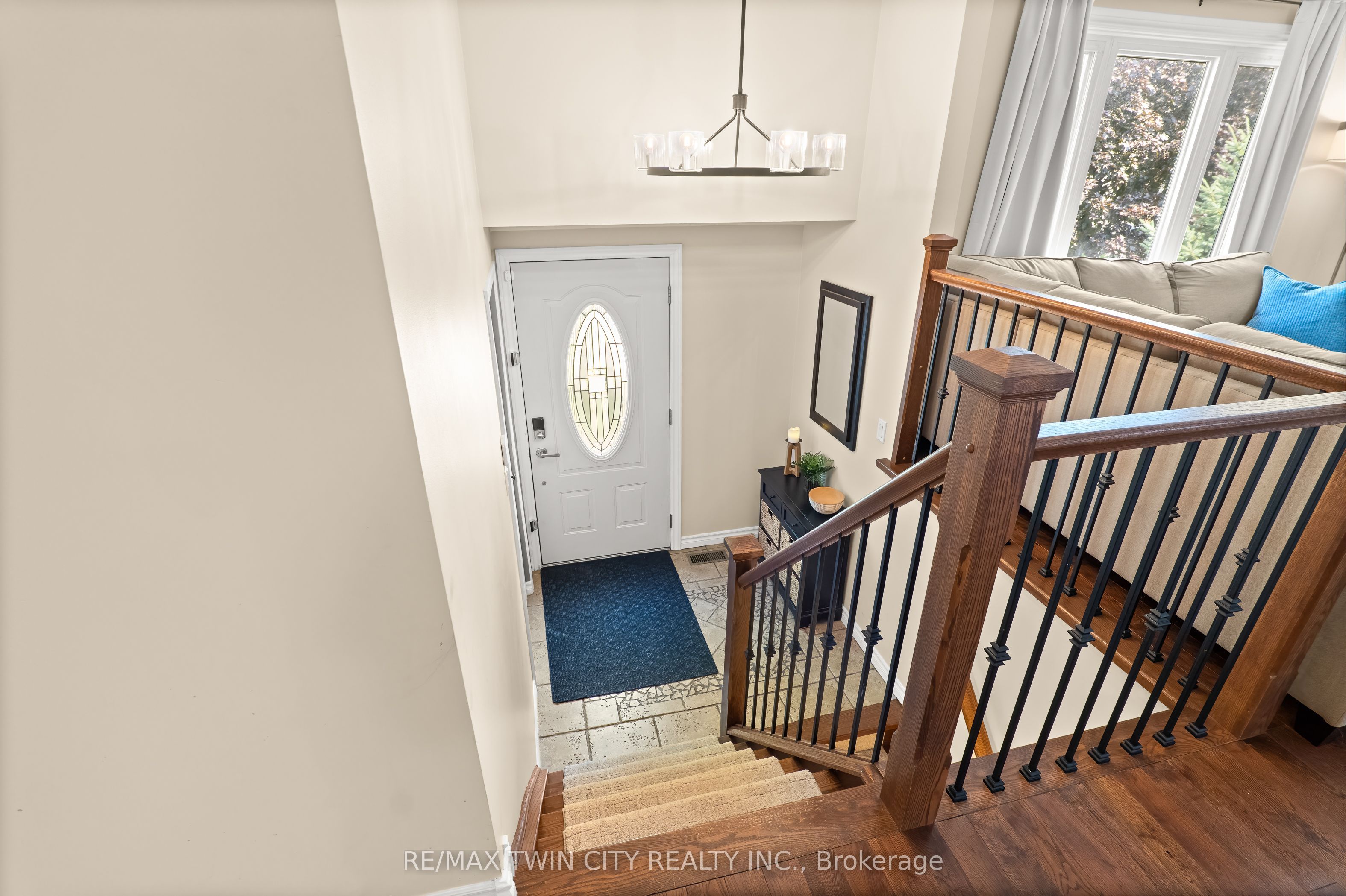 21 Golden Meadow Crescent, Kitchener, ON N2N 2L7 photo 3