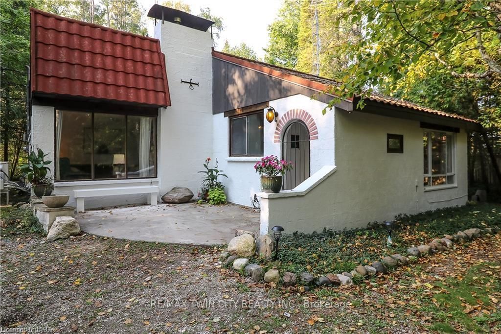 178 Brophy's Lane, Blue Mountains, ON L9Y 0K3