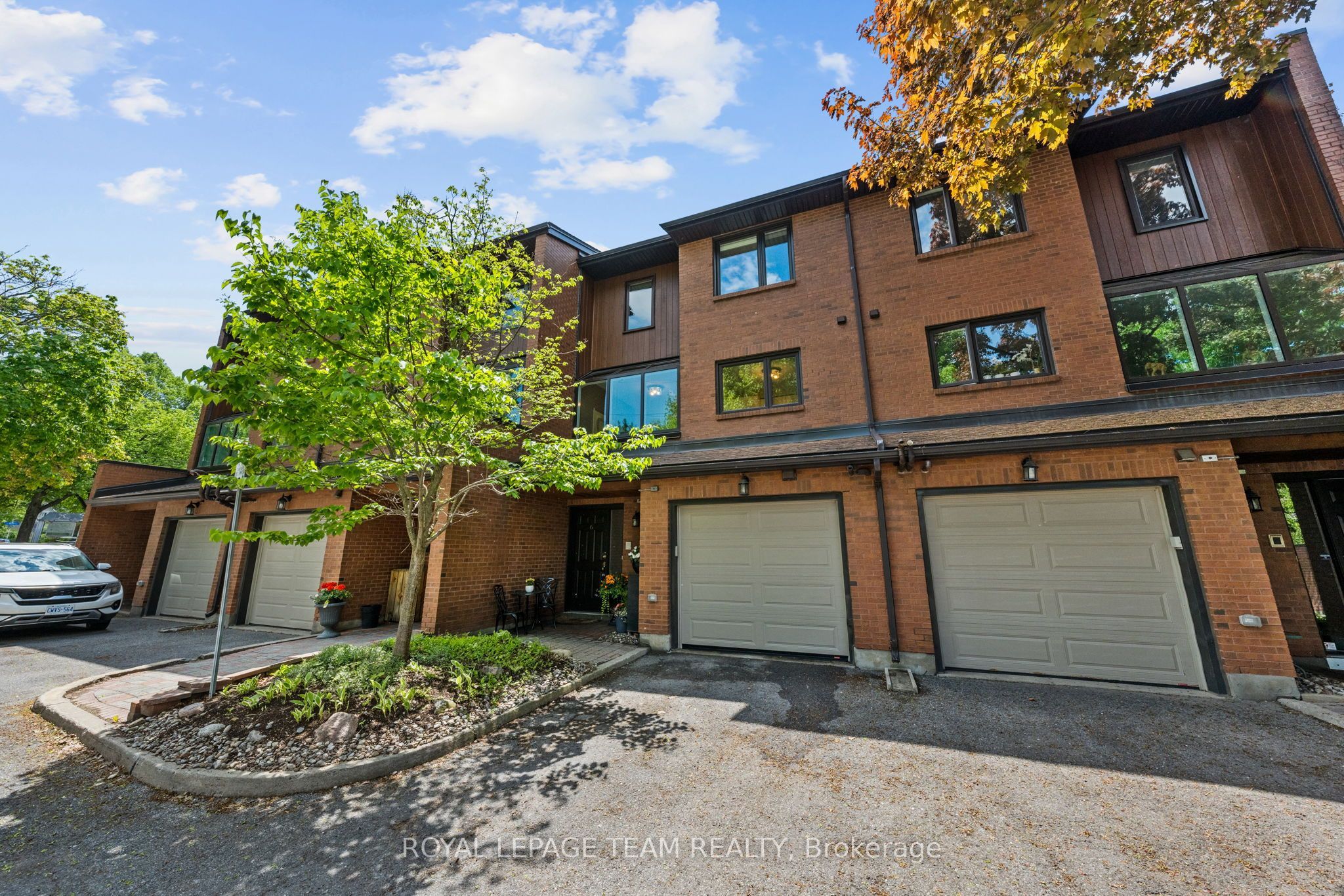 625 Richmond Road 6, Carlingwood - Westboro and Area, ON K2A 0G6