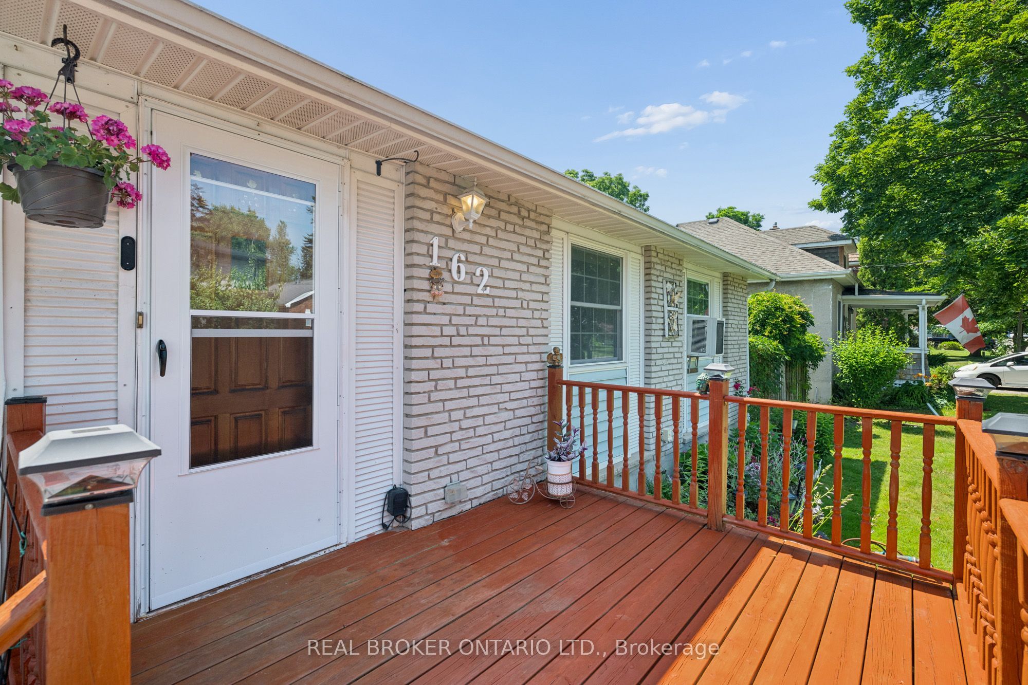 162 Tiffany Street, Cambridge, ON N3H 4G6 photo 2