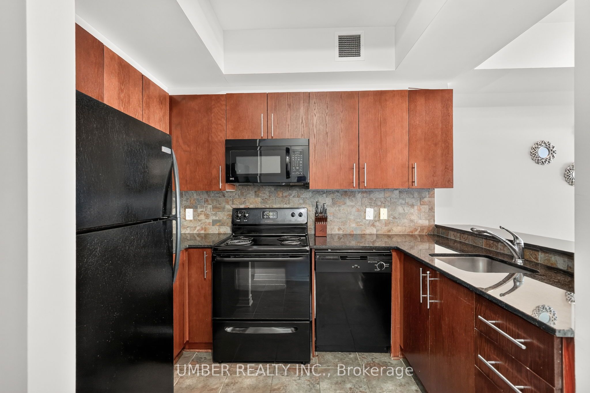 200 Rideau Street 2303, Lower Town - Sandy Hill, ON K1N 5Y1 photo 4