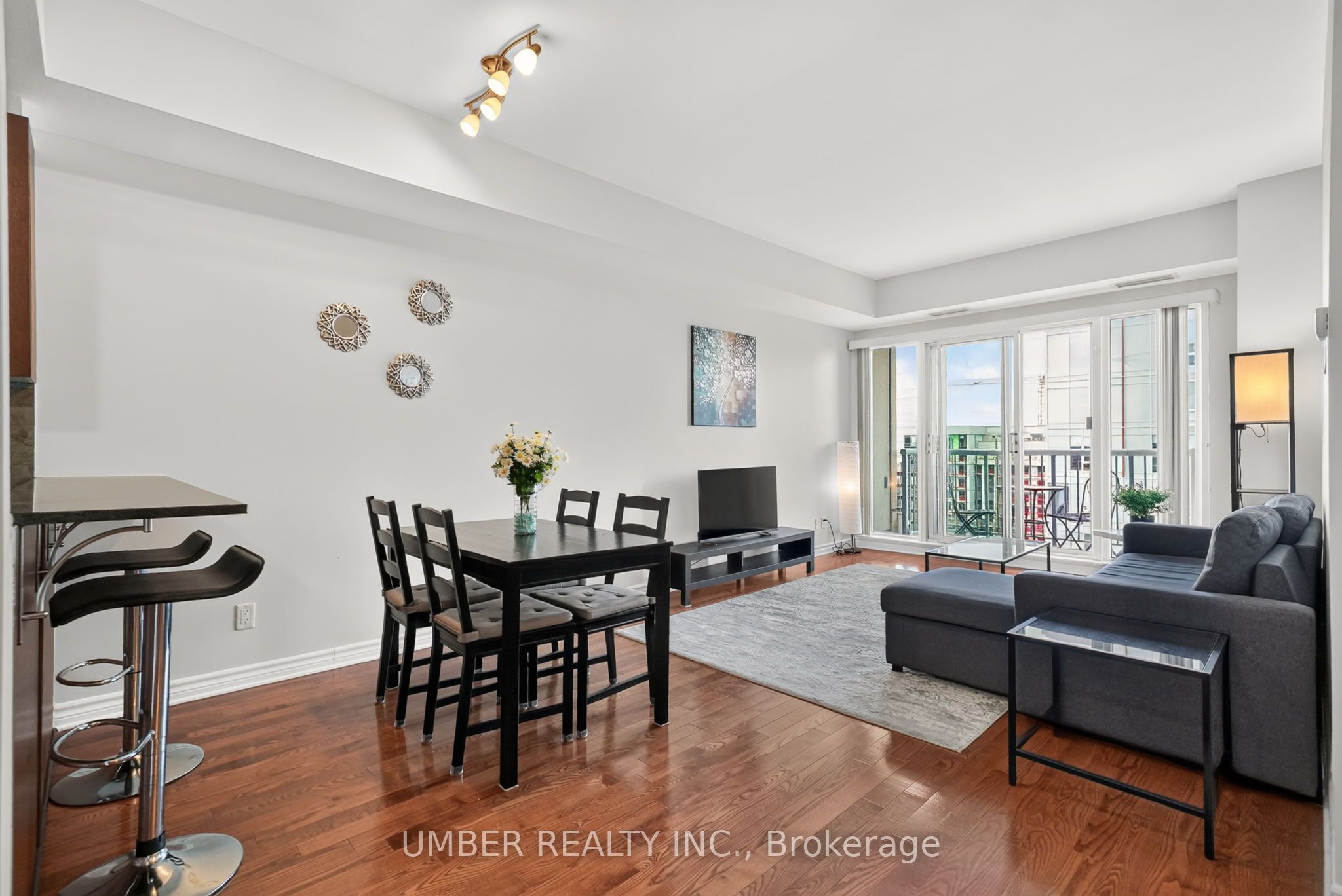 200 Rideau Street 2303, Lower Town - Sandy Hill, ON K1N 5Y1 photo 5