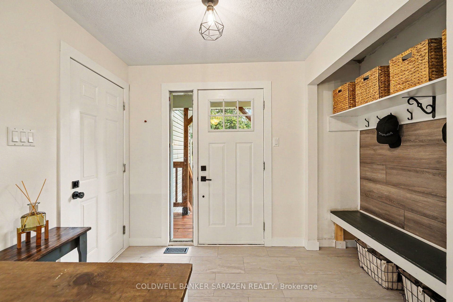 1683 Ira Morgan Way, Greely - Metcalfe - Osgoode - Vernon and Area, ON K0A 2P0 photo 3