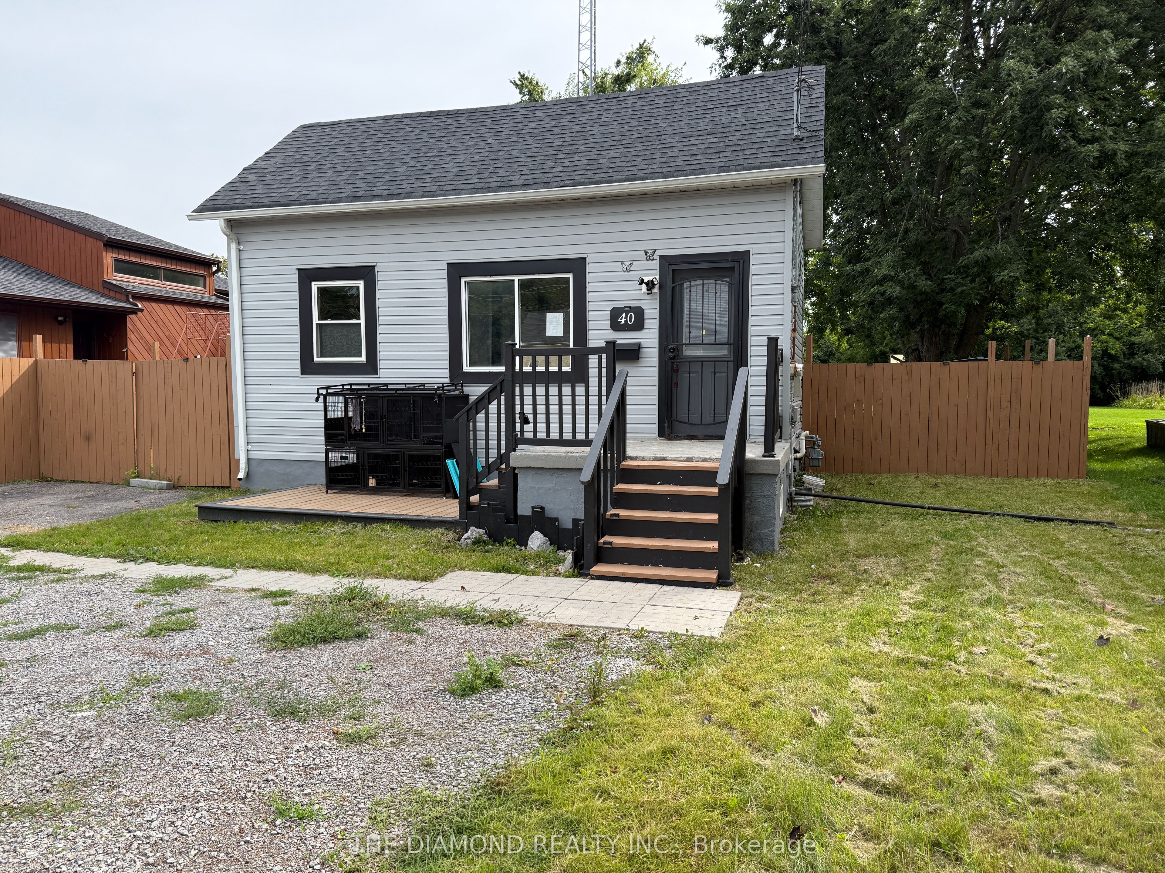 40 St Patrick Street, Kawartha Lakes, ON K9V 1R2 photo 2