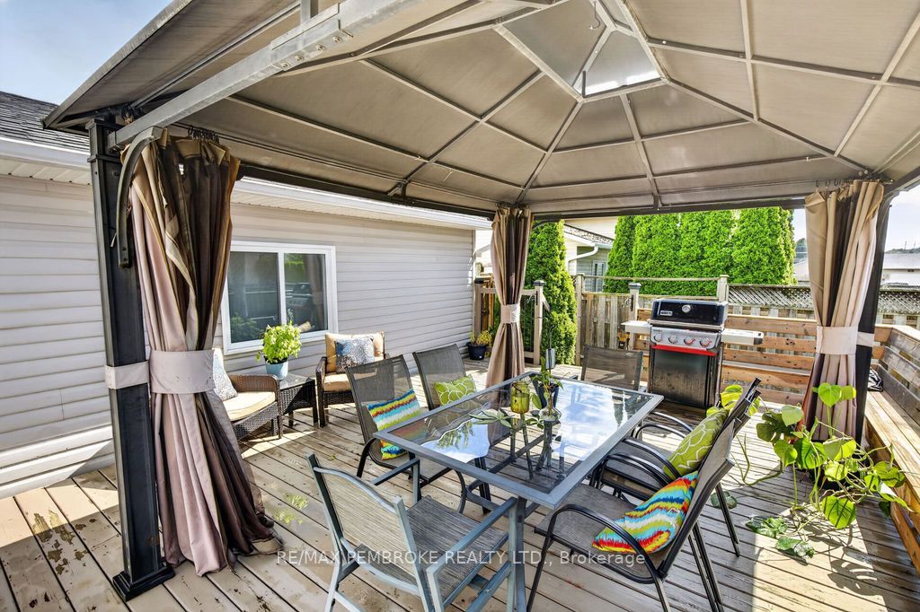 3 Winfield Street, Petawawa, ON K8H 0A1 photo 4