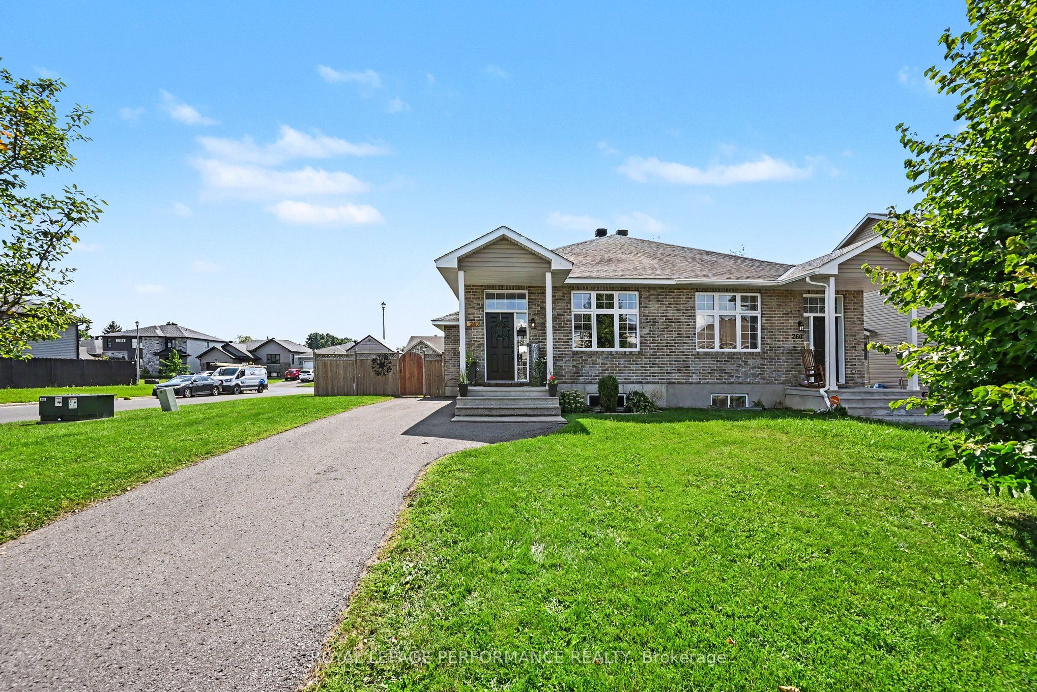 262 Lourdes Avenue, Cornwall, ON K6H 0E8 photo 2