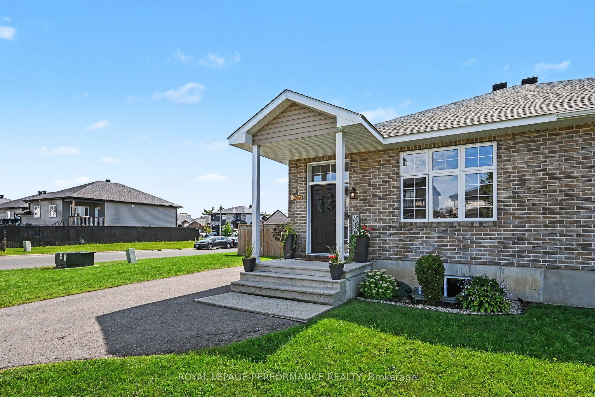 262 Lourdes Avenue, Cornwall, ON K6H 0E8 photo 4