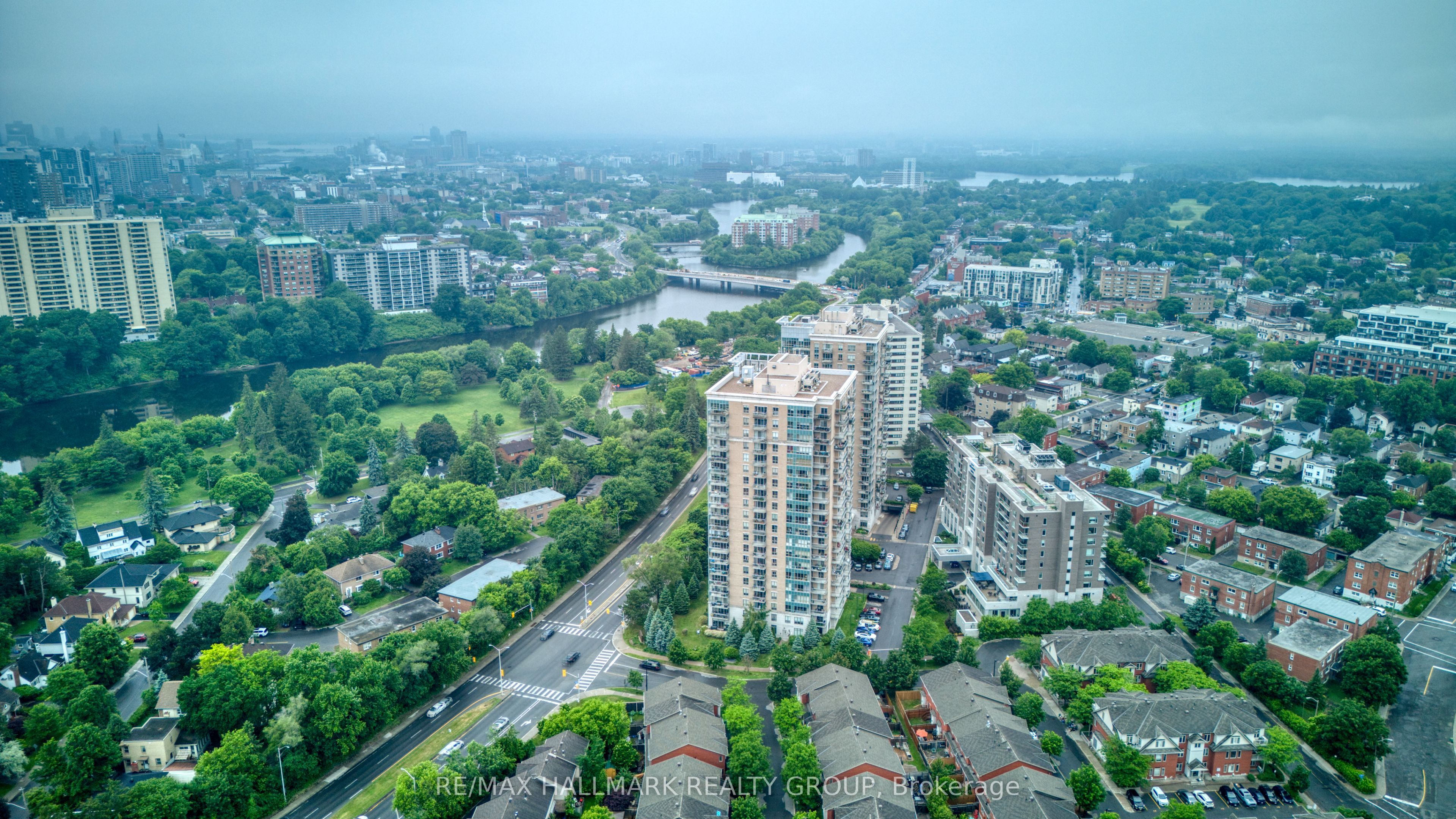 90 Landry Street 407, Vanier and Kingsview Park, ON K1L 0A9