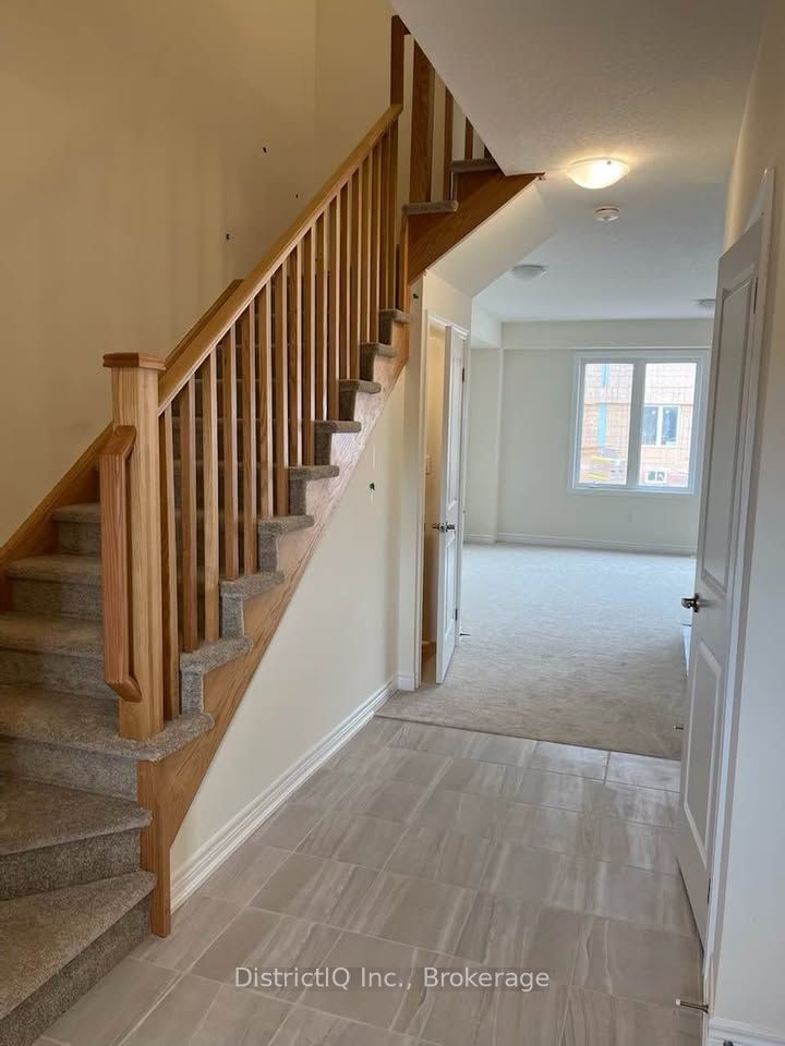 175 Sonoma Lane, Hamilton, ON L8E 0J9 photo 2