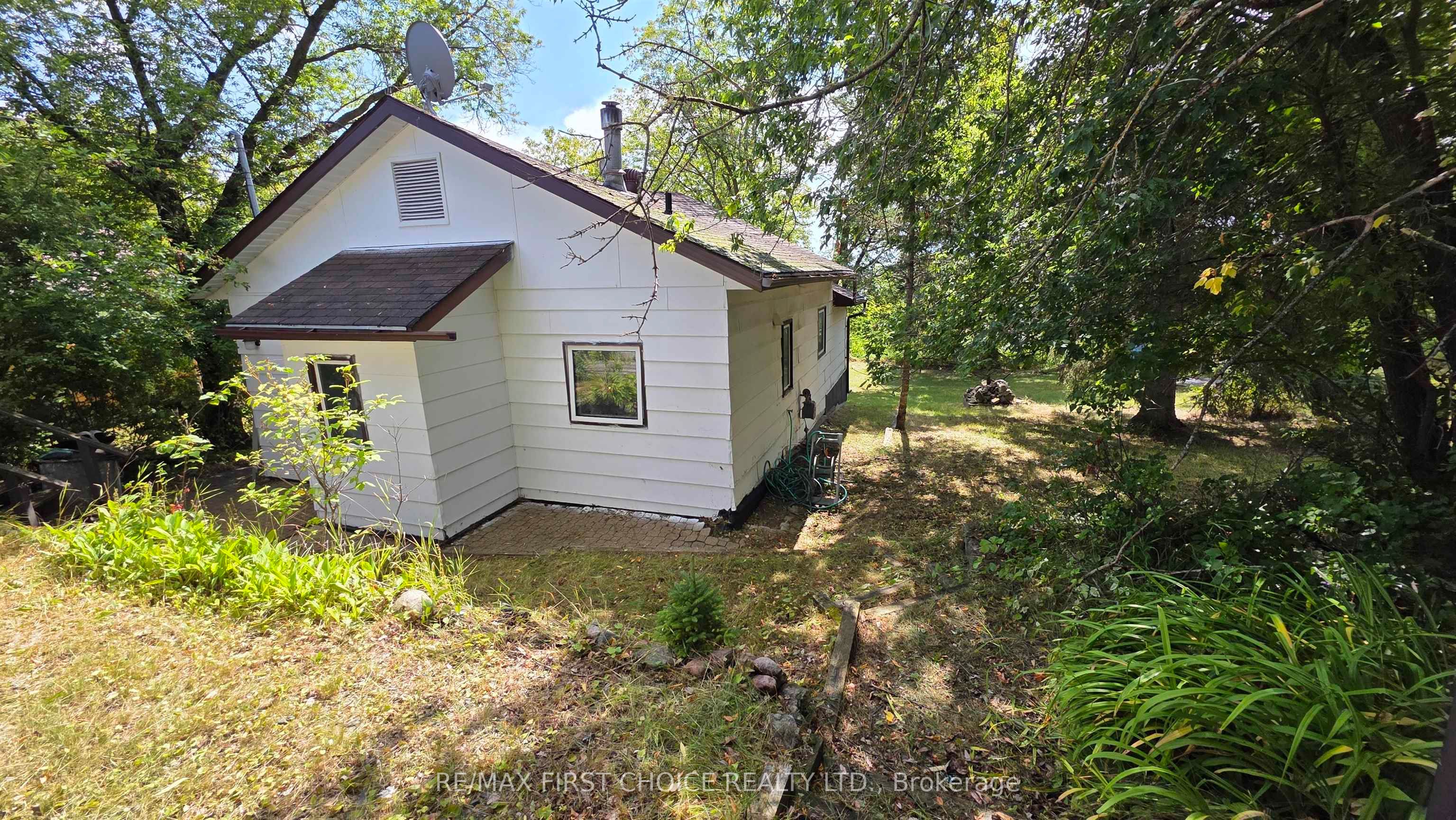 335 Govt road Road, Kenora, ON P0X 1C0