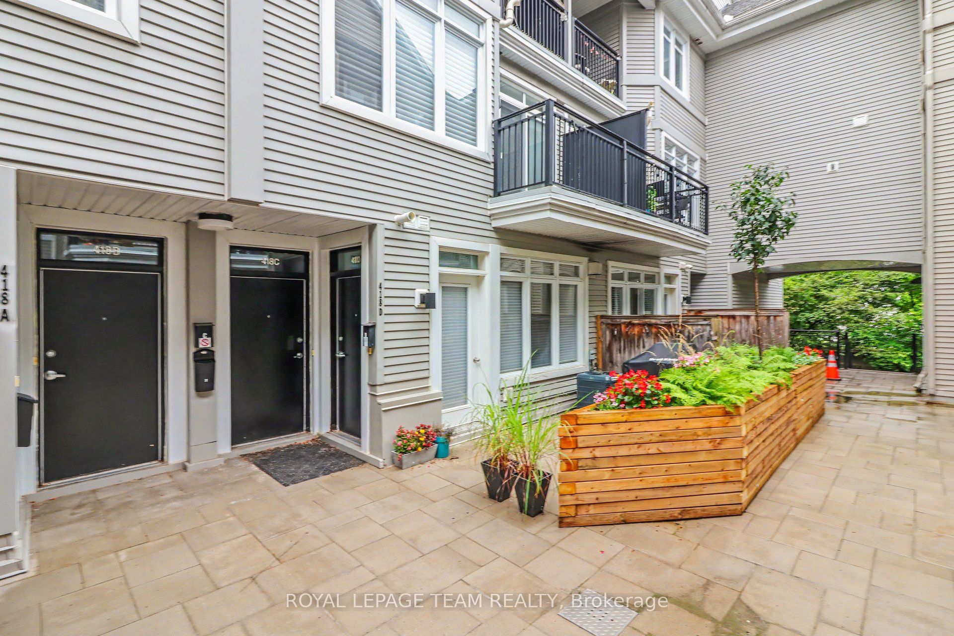 418 NEPEAN Street C, Ottawa Centre, ON K1R 5G7 photo 2