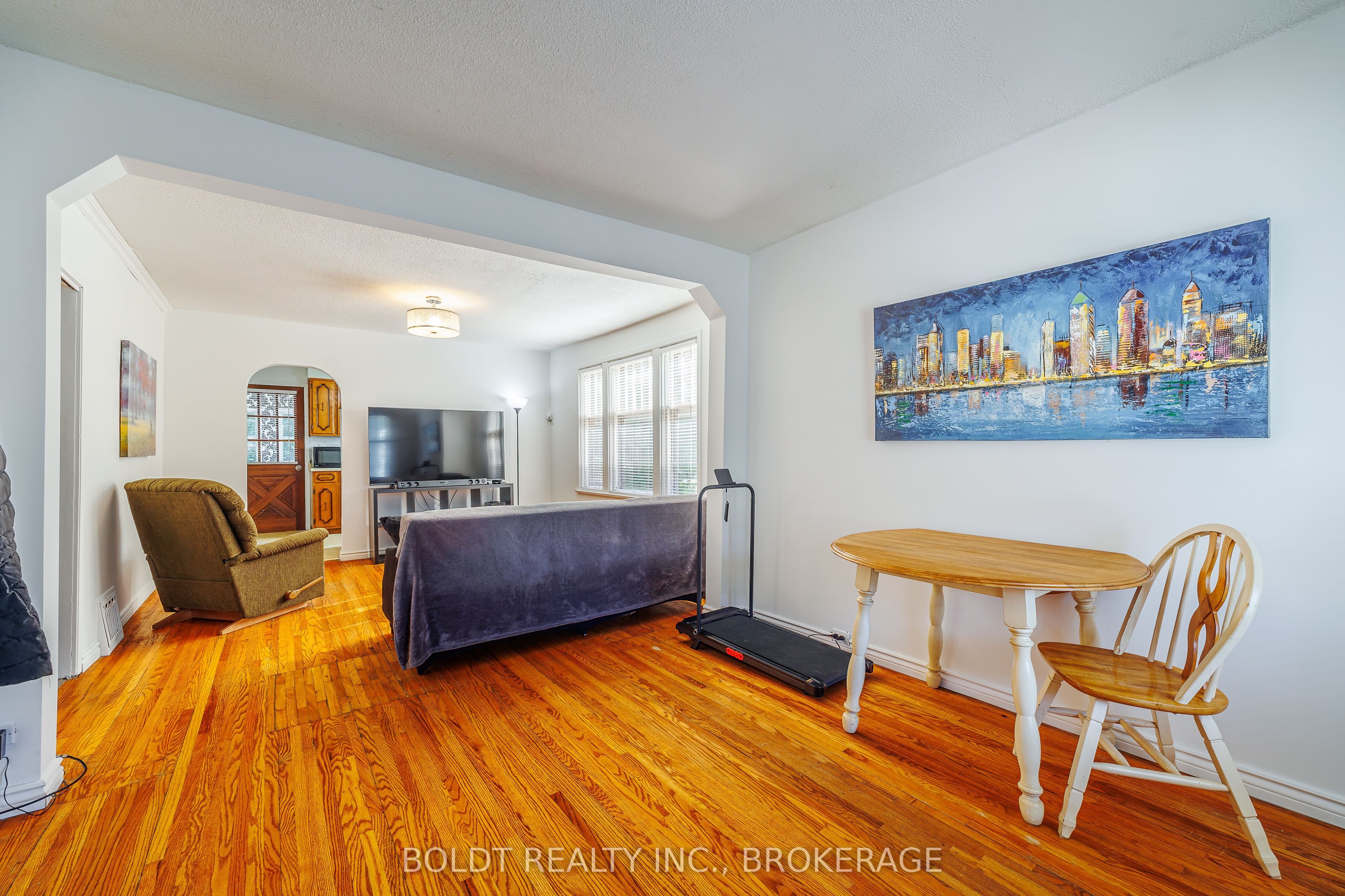 20 Stuart Avenue, St. Catharines, ON L2R 1M7 photo 3