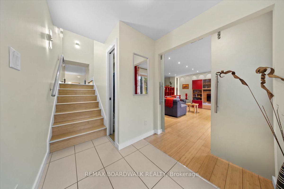 154 Duford Street, Vanier and Kingsview Park, ON K1L 6Z7 photo 3