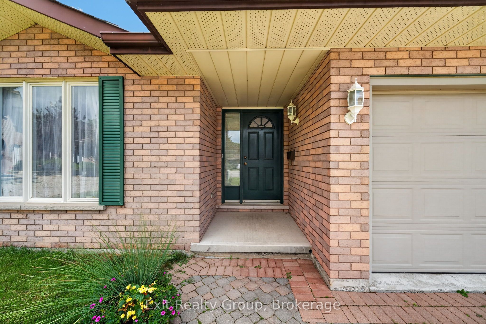 3 Fleming Road, Quinte West, ON K8V 6P6 photo 5