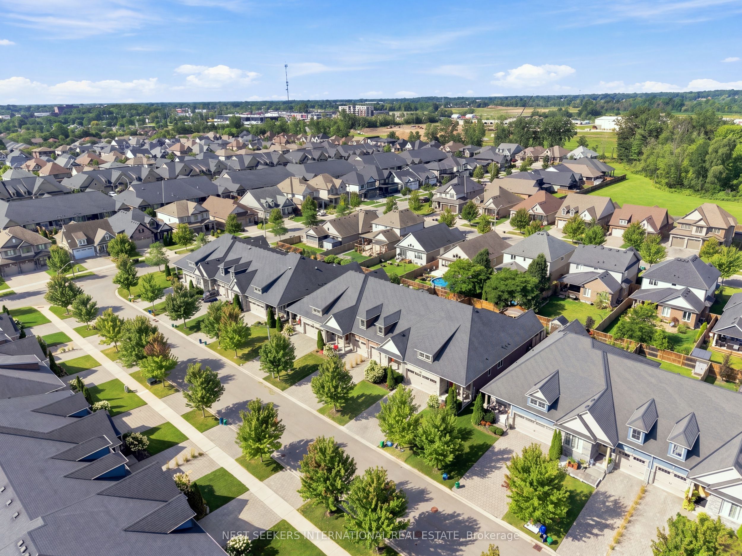 13 Andrew Lane, Thorold, ON L2V 0E3