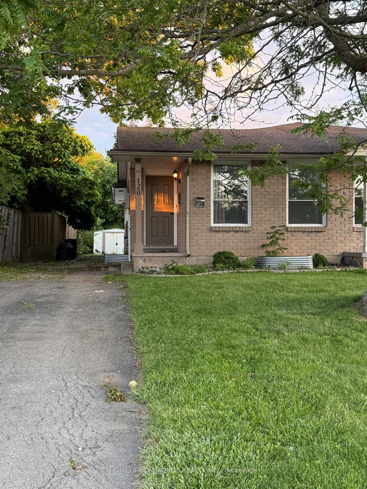 120 NORTHGATE Drive MAIN, Welland, ON L3C 5Y5