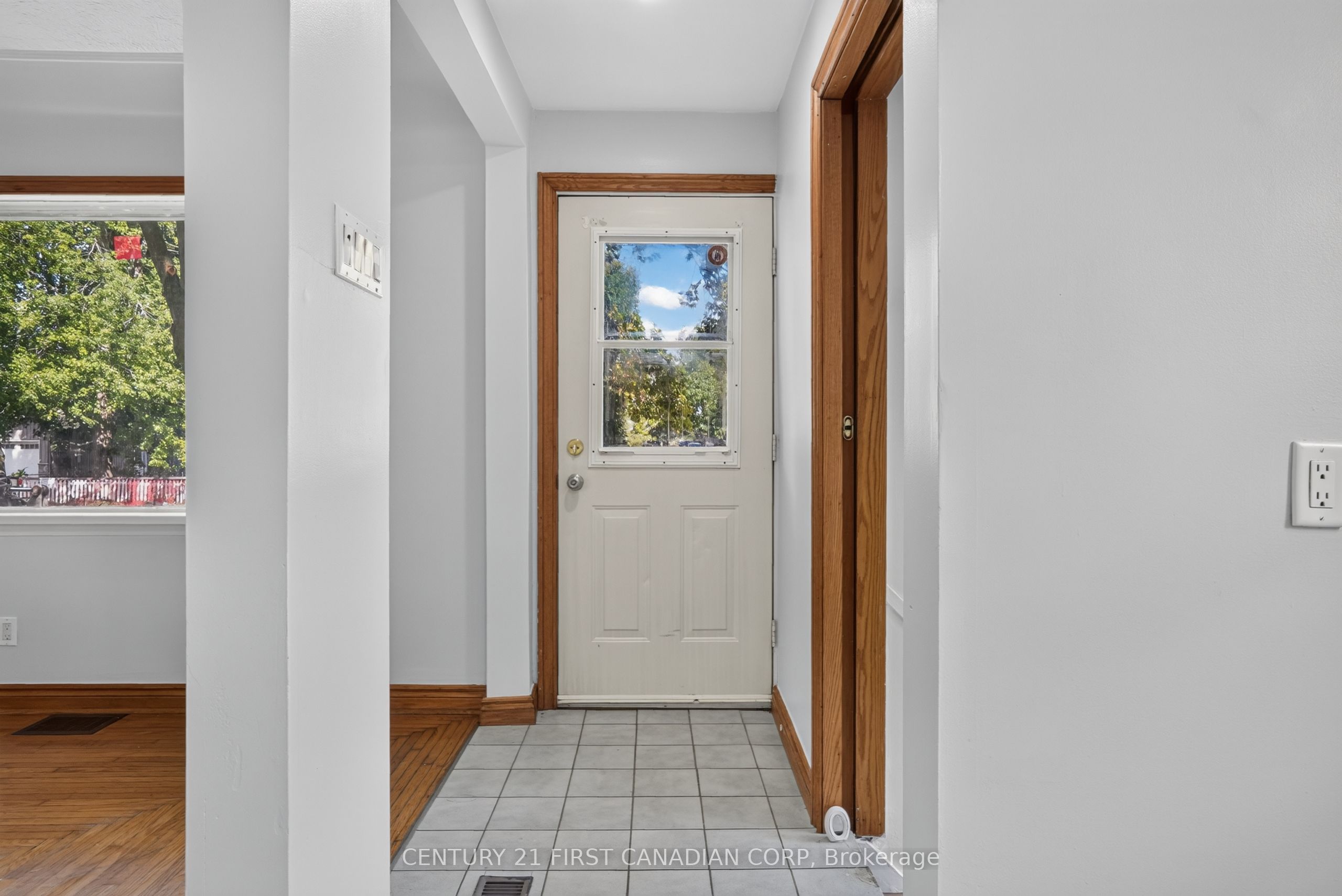 244 Edinburgh Street, London North, ON N6H 1M3 photo 3