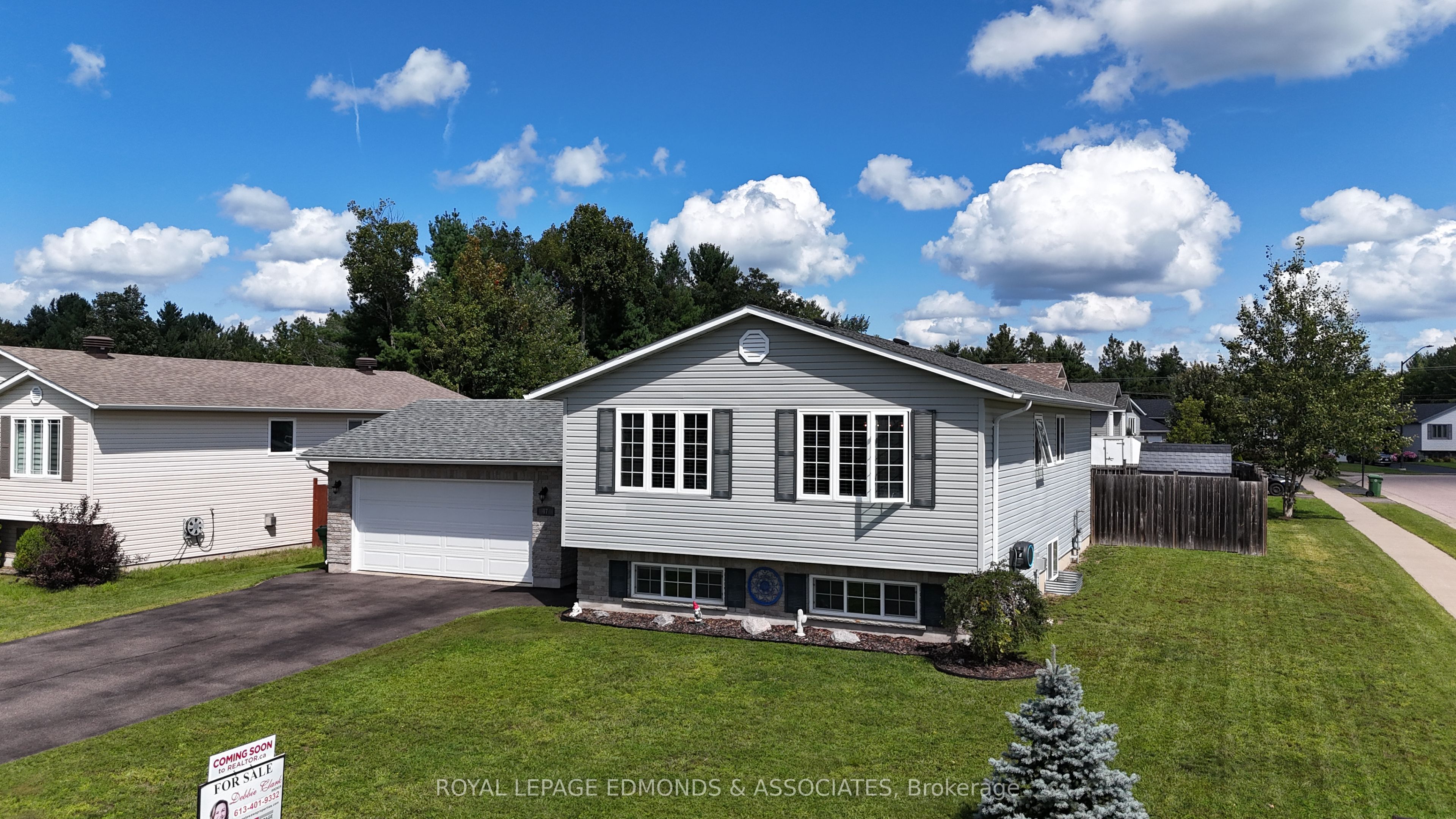 47 Winfield Street, Petawawa, ON K8H 0A2 photo 5