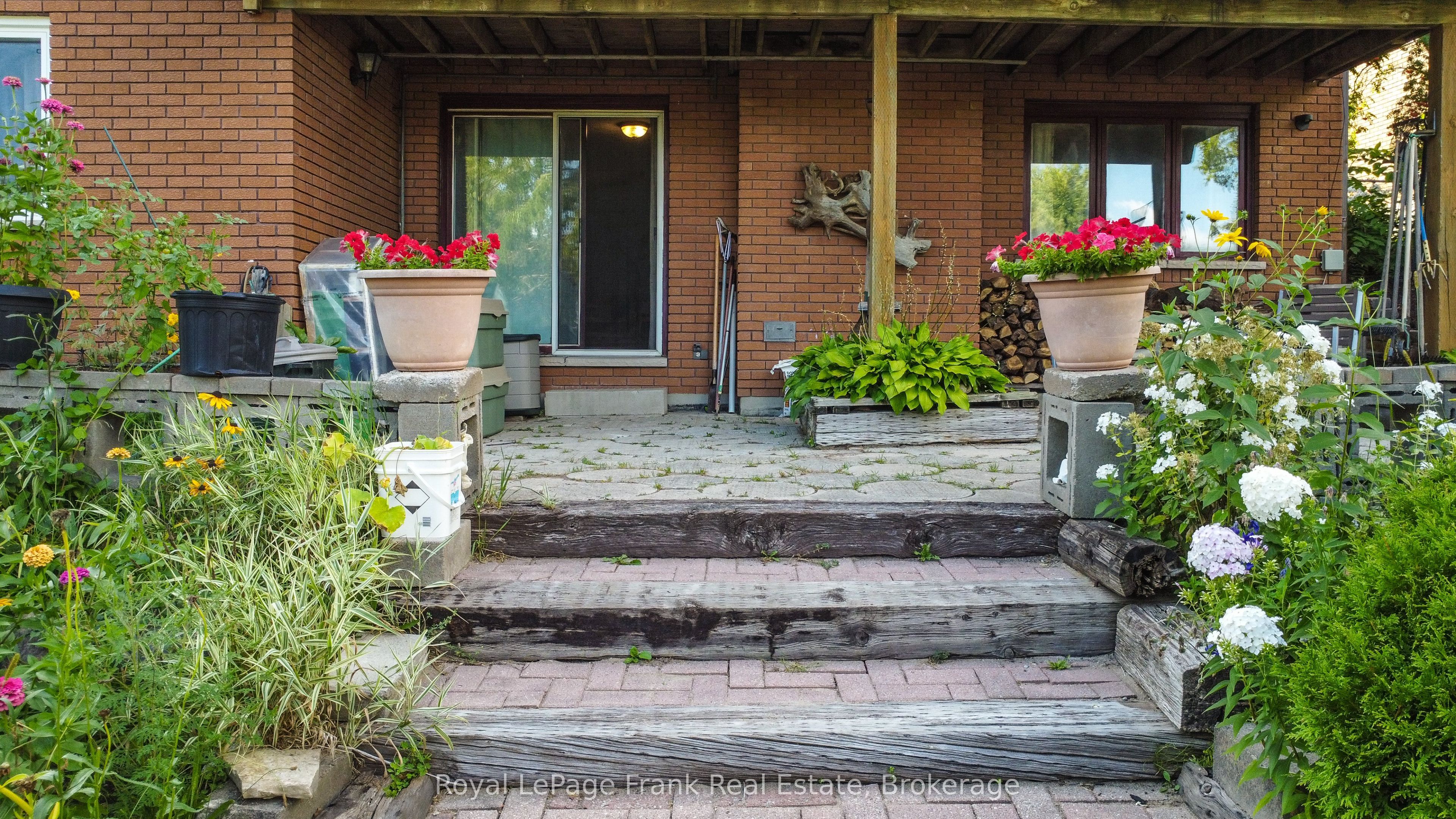 1561 Cherryhill Road, Peterborough, ON K9K 1A7 photo 5