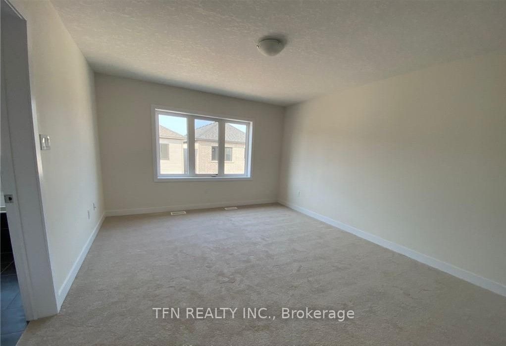 18 Monteith Drive, Brantford, ON N3T 0W6 photo 5