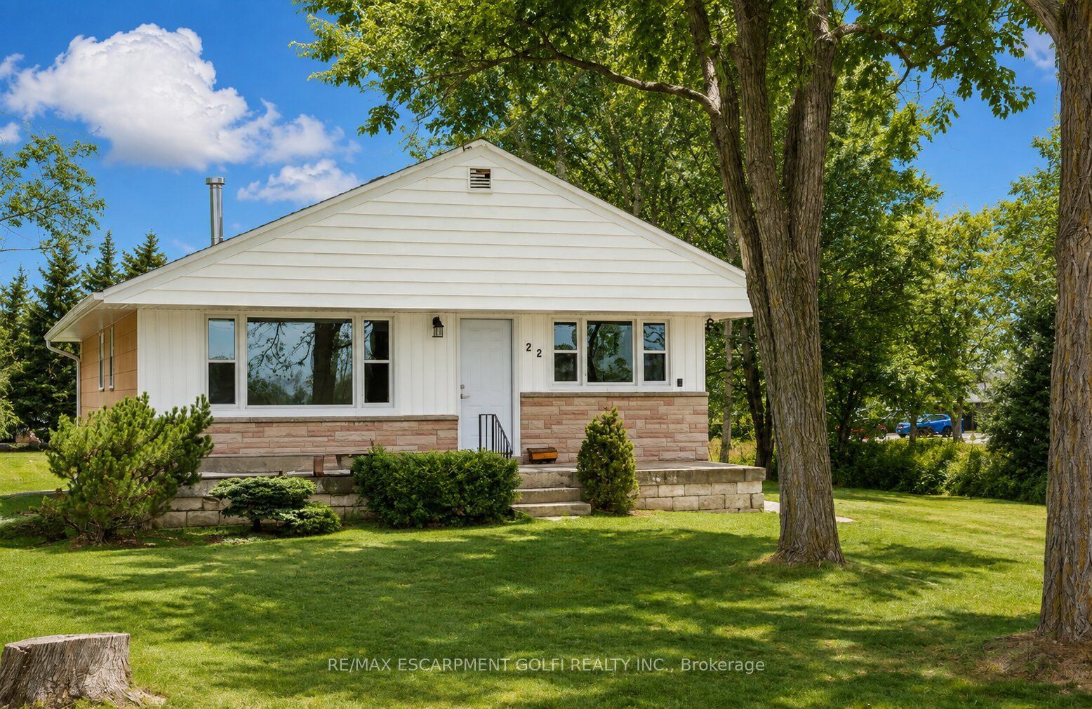 22 Kelson Avenue S, Grimsby, ON L3M 4C3 photo 3