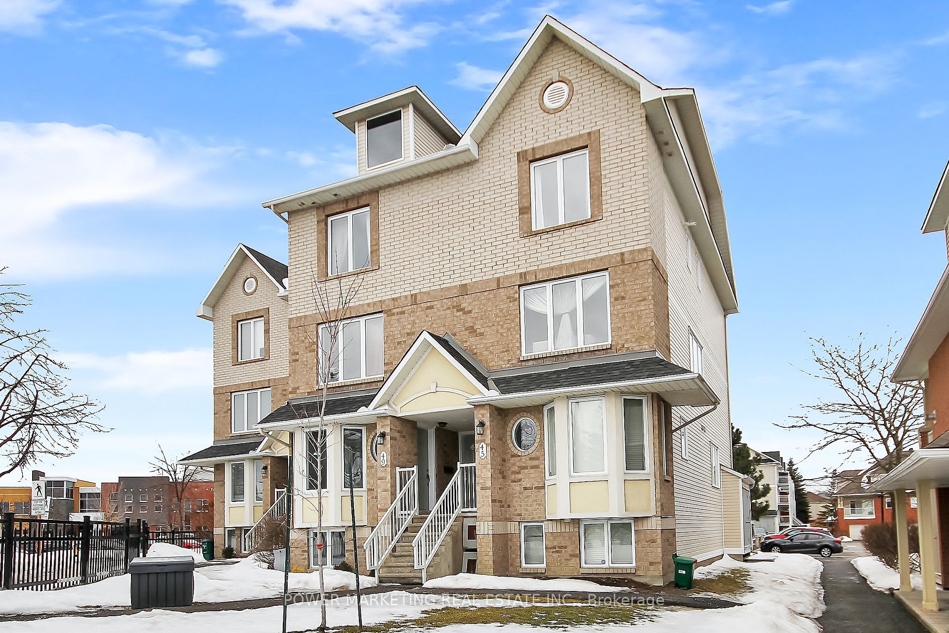 45 WATERBRIDGE Drive, Barrhaven, ON K2G 6R5 photo 2