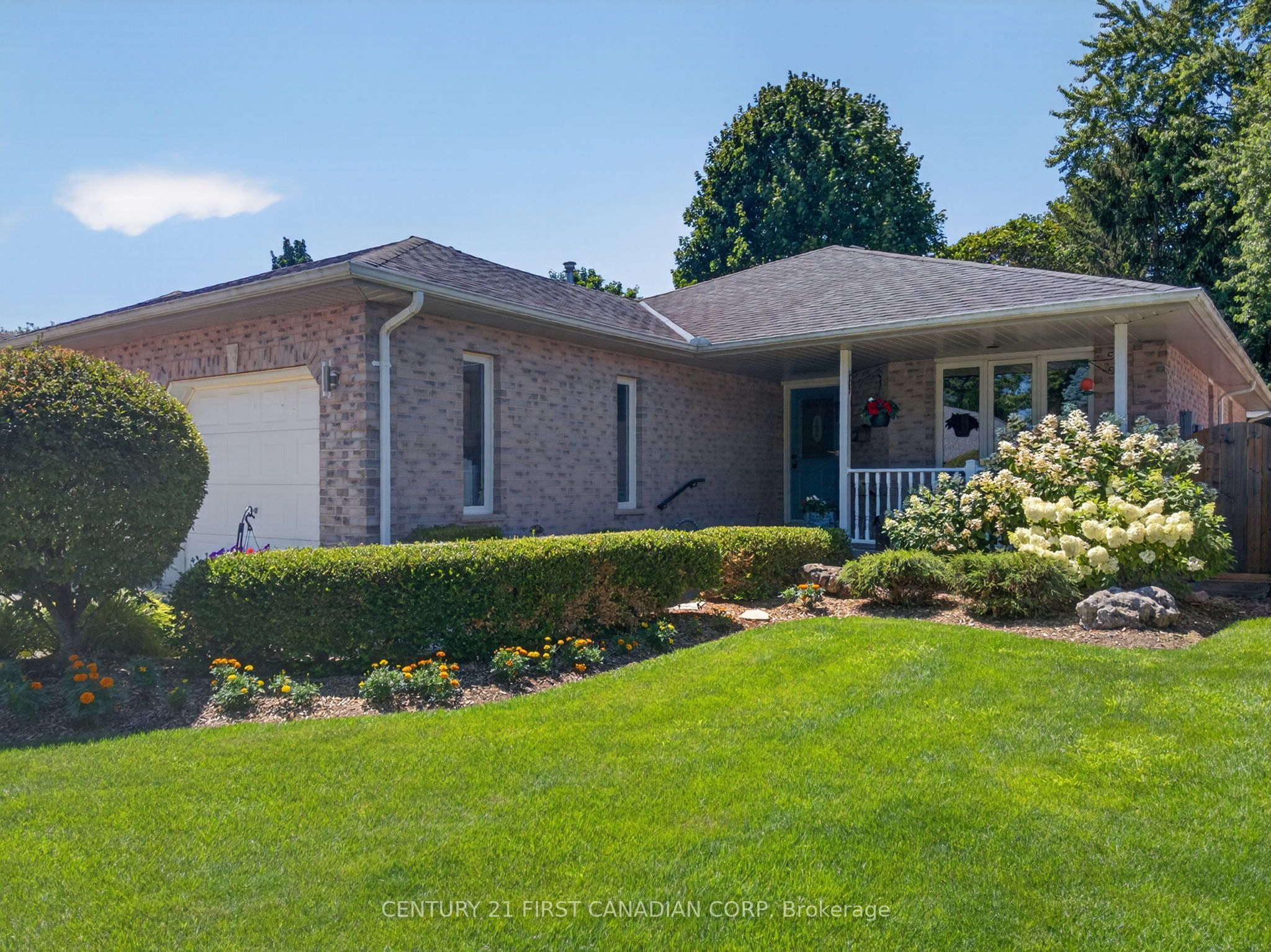 67 Moffatt Lane, Strathroy-Caradoc, ON N7G 3Z8 photo 2