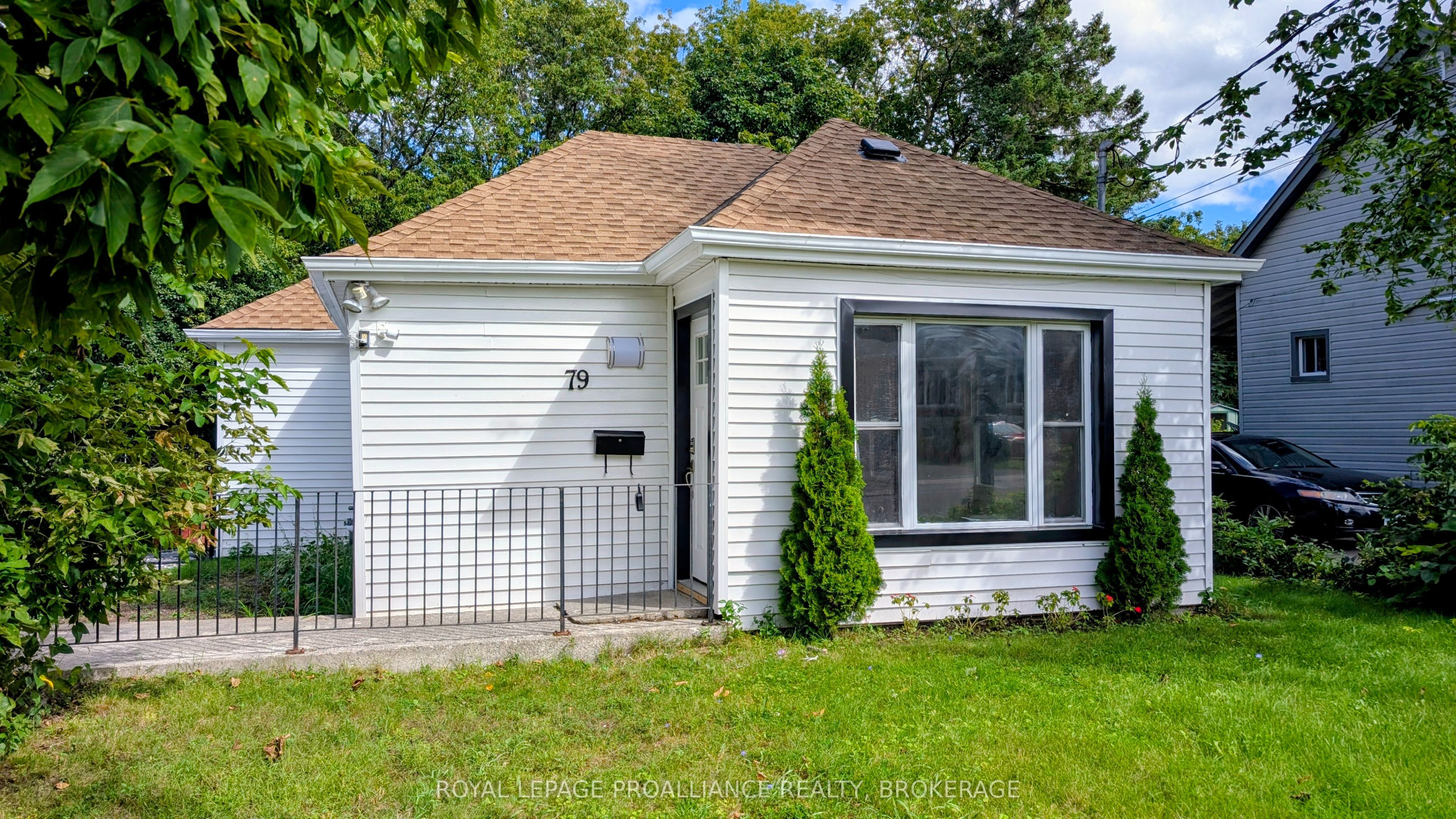 79 McDonald Avenue, Kingston, ON K7M 1R2