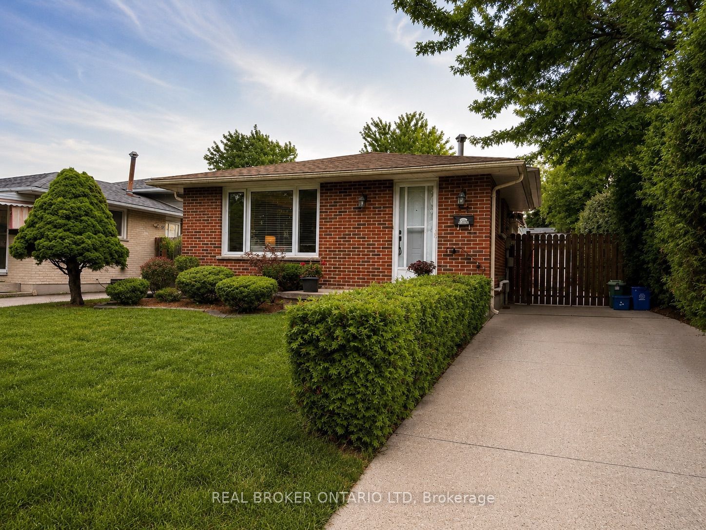 95 Clifton Crescent S, London South, ON N6C 3V9