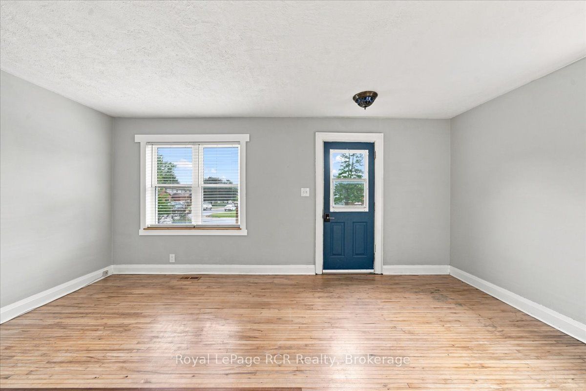 397 27th Street W, Owen Sound, ON N4K 4J7 photo 4
