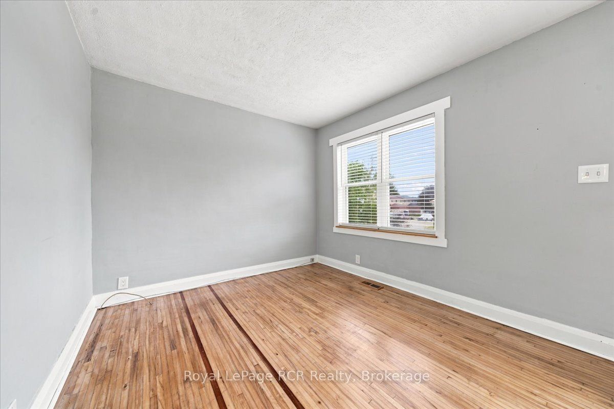 397 27th Street W, Owen Sound, ON N4K 4J7 photo 5