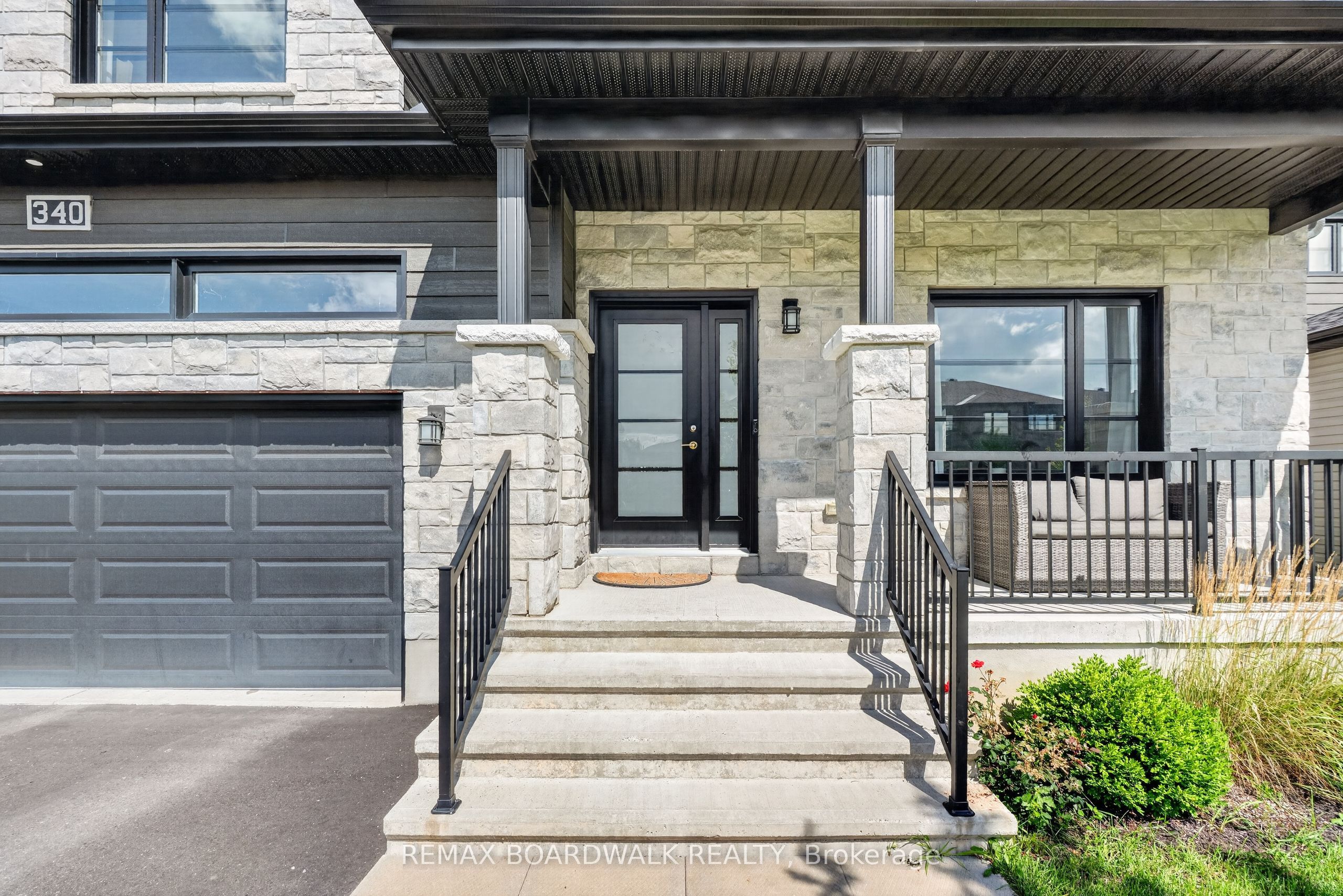 340 Moonlight Drive, Russell, ON K4R 0L1 photo 3