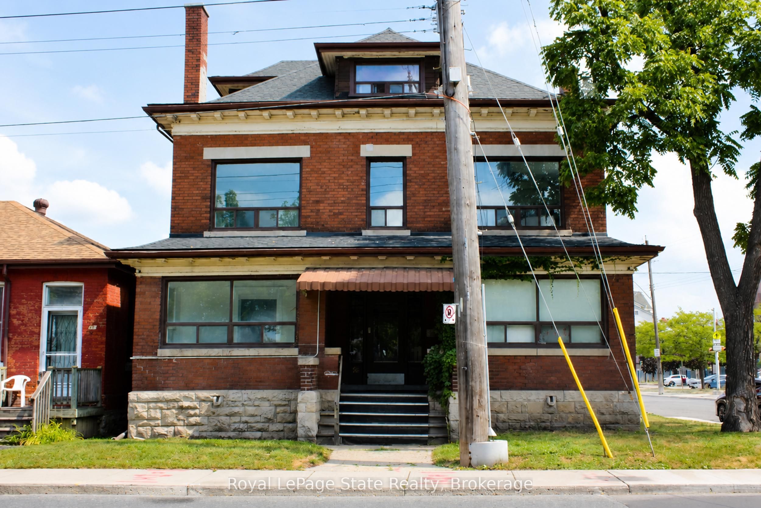 56 N Wentworth Street 1, Hamilton, ON L8L 5V4