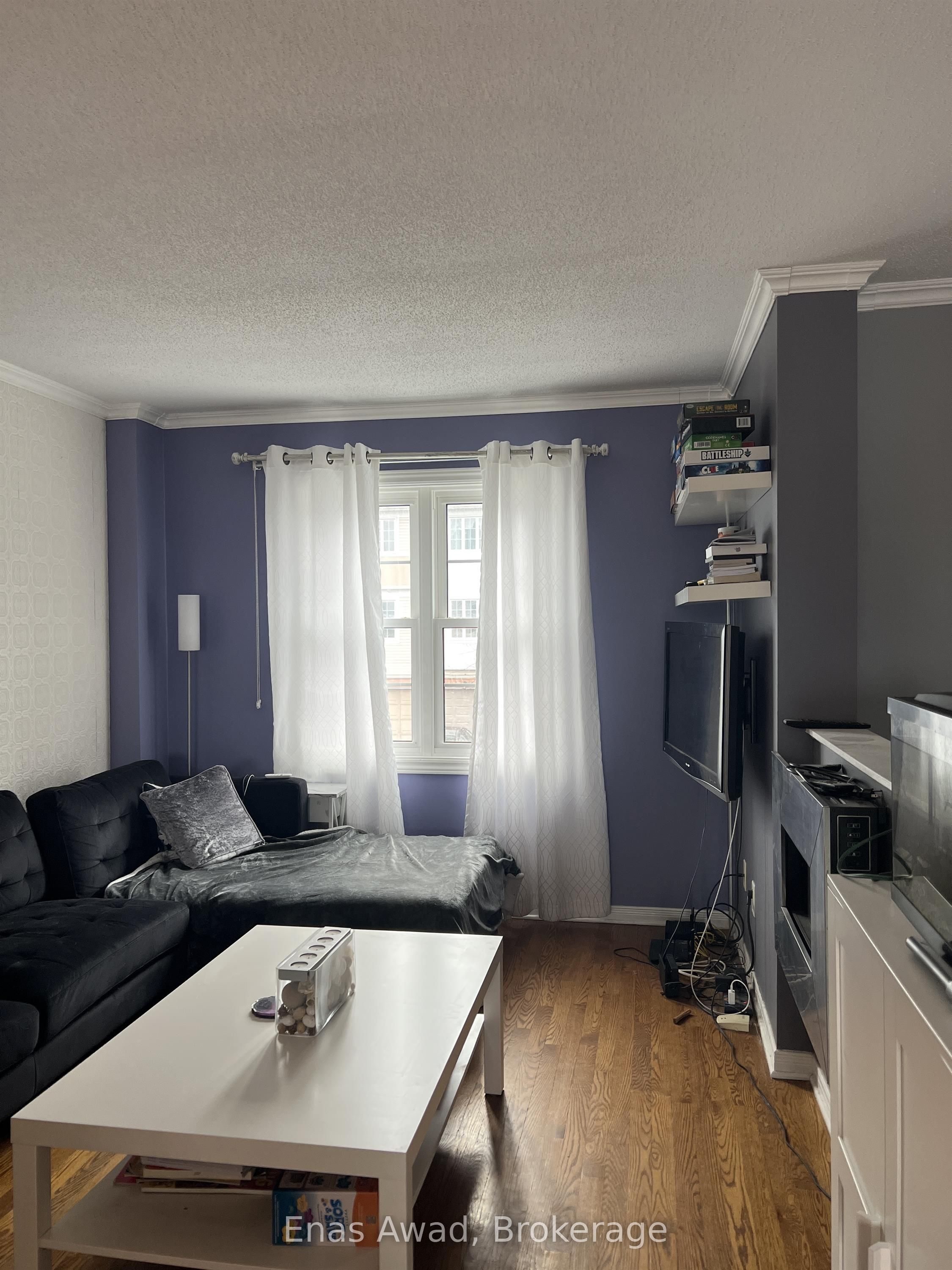 25 Manhattan Crescent 1, Carlington - Central Park, ON K2C 4B4 photo 2