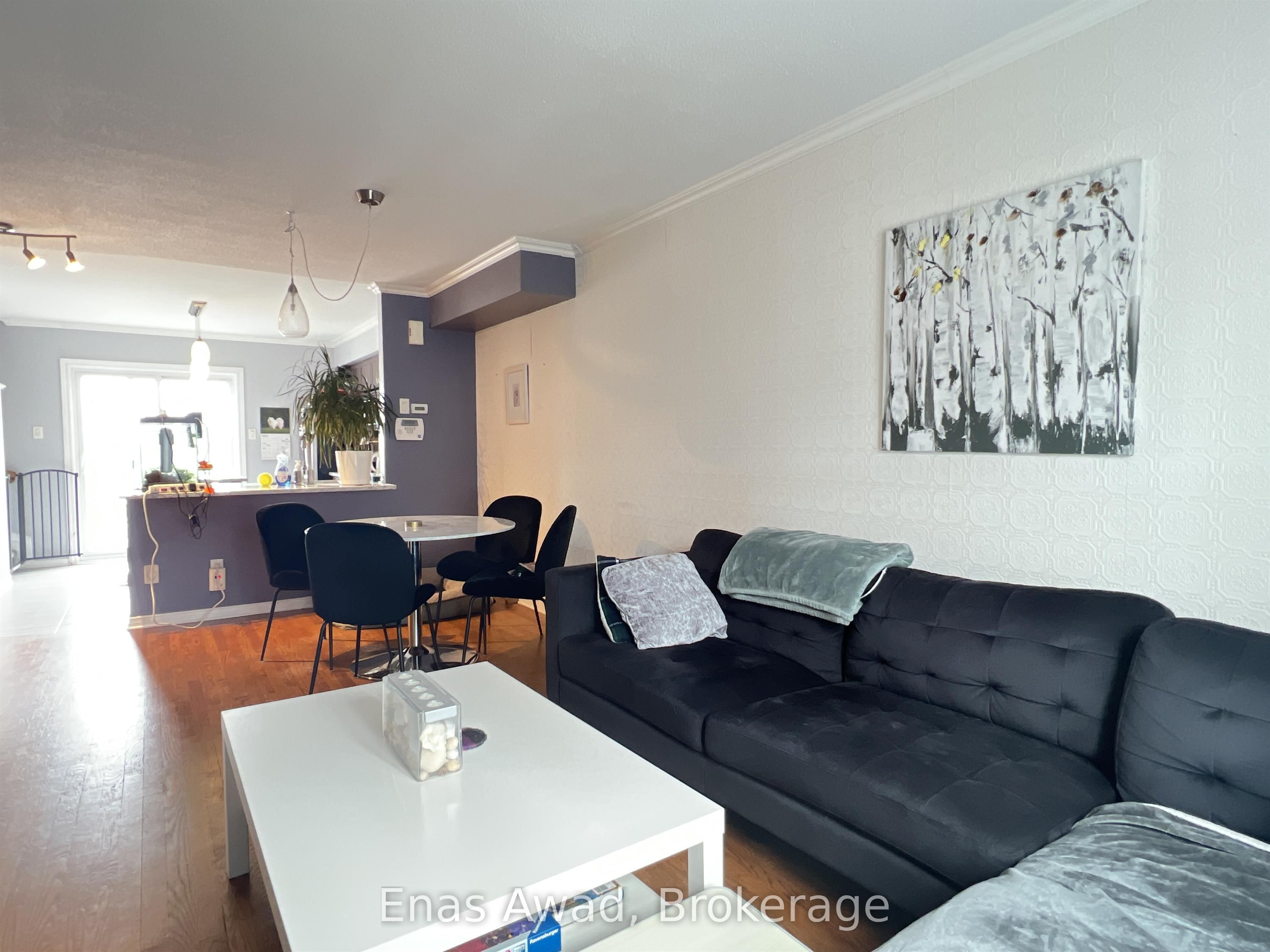25 Manhattan Crescent 1, Carlington - Central Park, ON K2C 4B4 photo 4