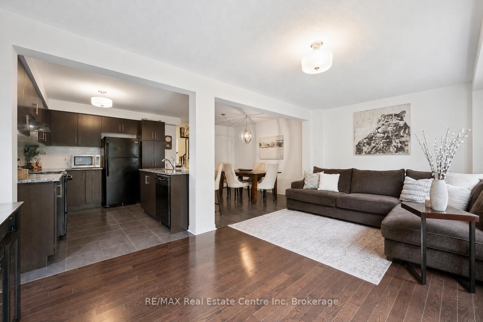 1035 Victoria Road S 95, Guelph, ON N1L 0H5 photo 3