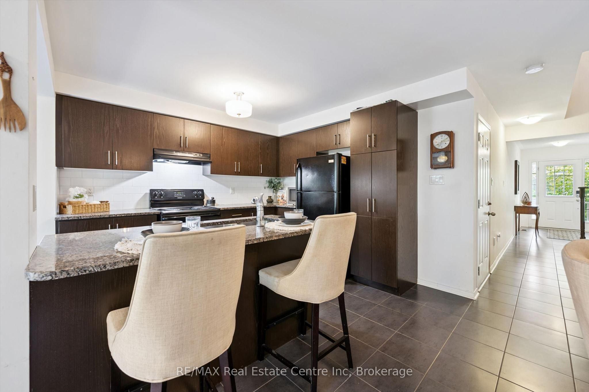 1035 Victoria Road S 95, Guelph, ON N1L 0H5 photo 4