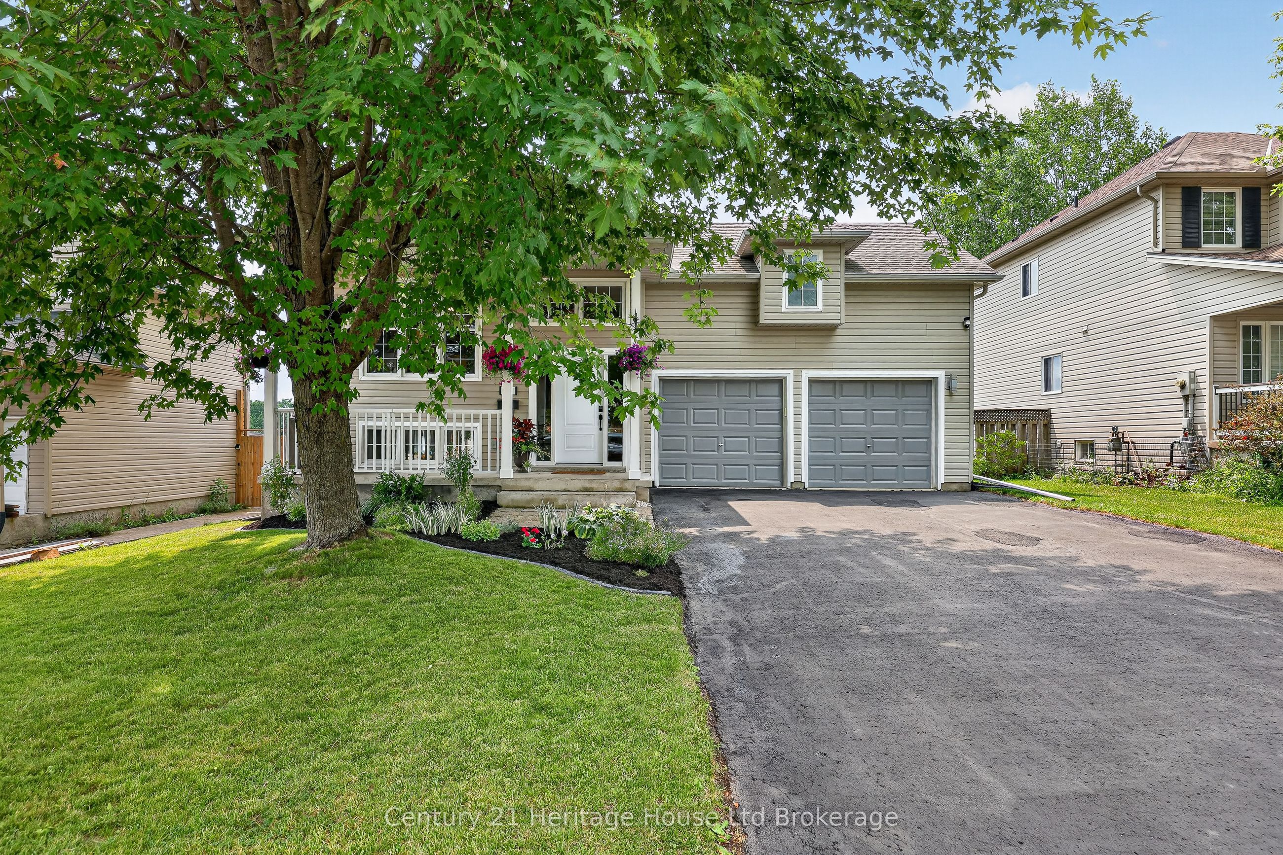 31 Owen Street, Ingersoll, ON N5C 4G7 photo 2
