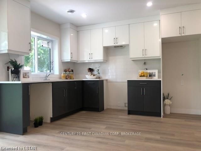 2388 BOSWELL Street, St. Clair, ON N0N 1B0 photo 4