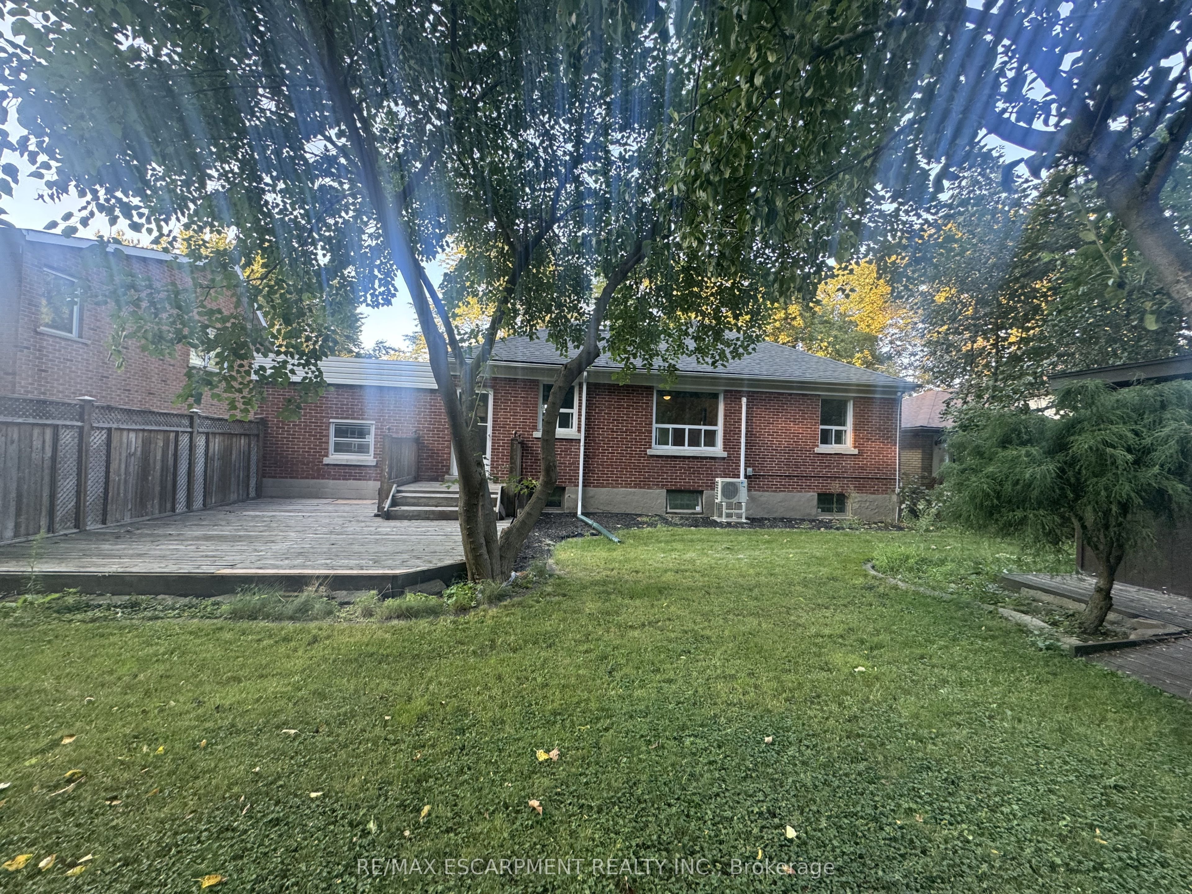 289 Sanatorium Road, Hamilton, ON L9C 1Z4 photo 2