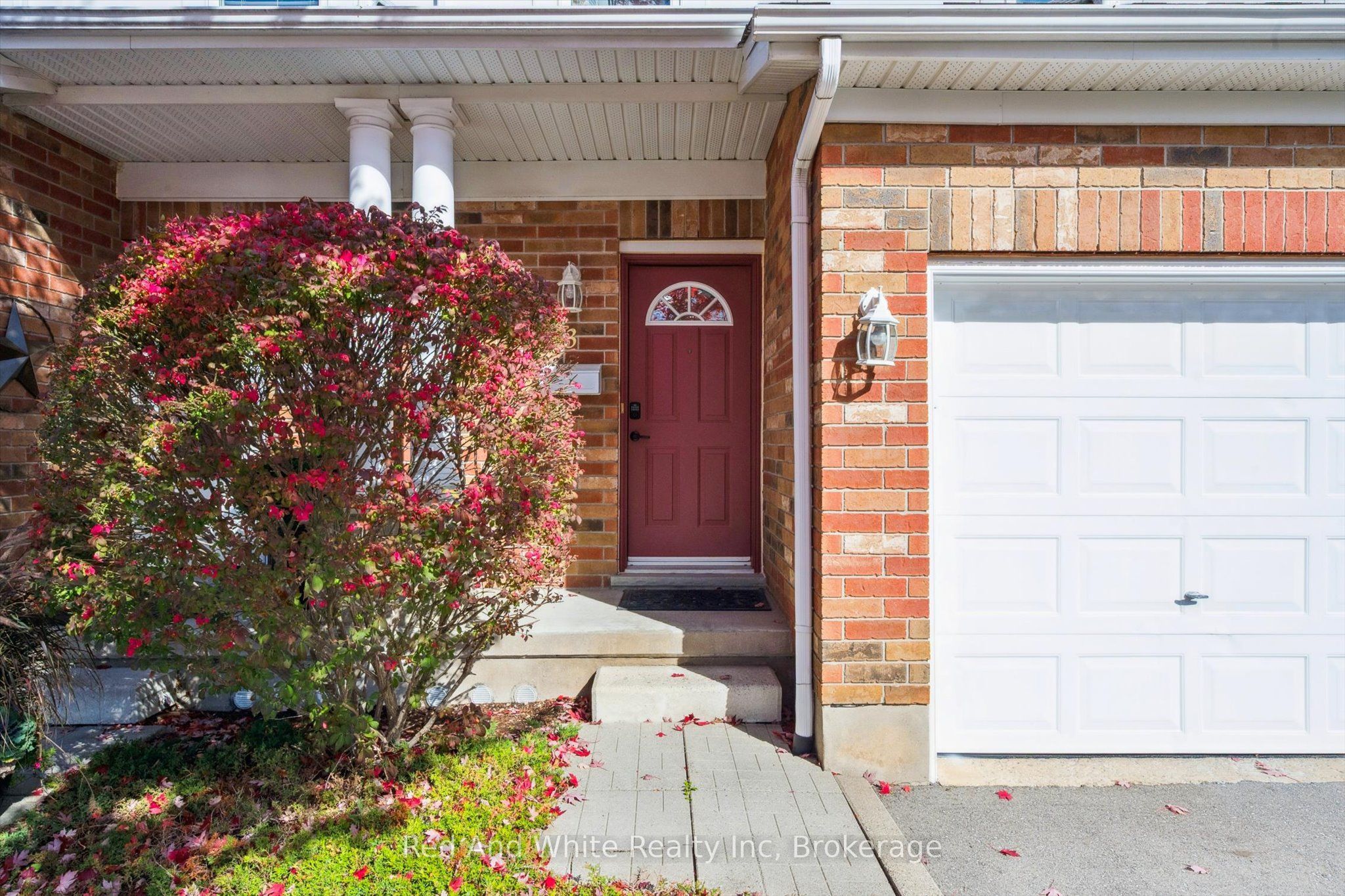 151 Clairfields Drive E 3, Guelph, ON N1L 1P5 photo 2