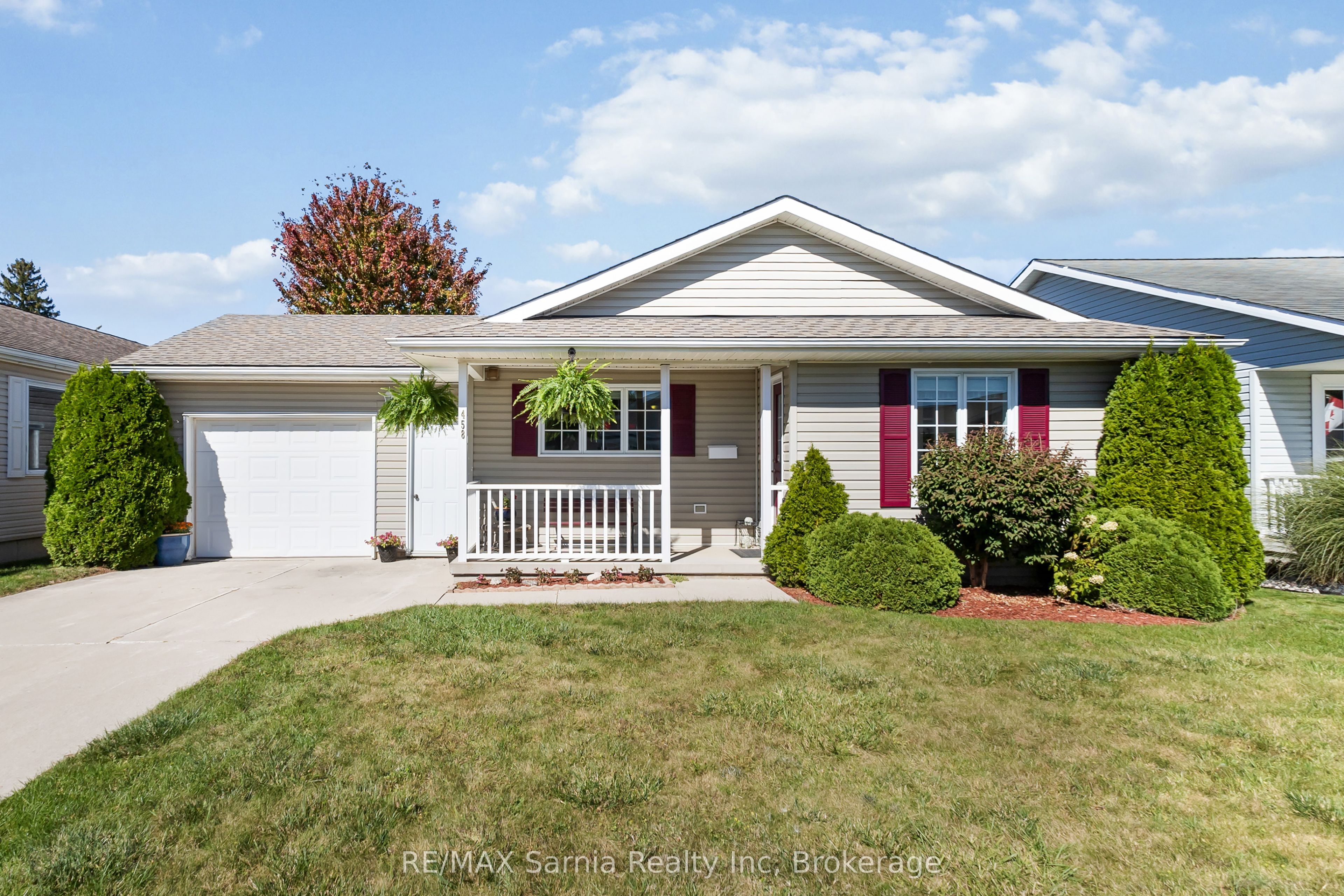 458 RICHARD Crescent, Strathroy-Caradoc, ON N7G 3P4